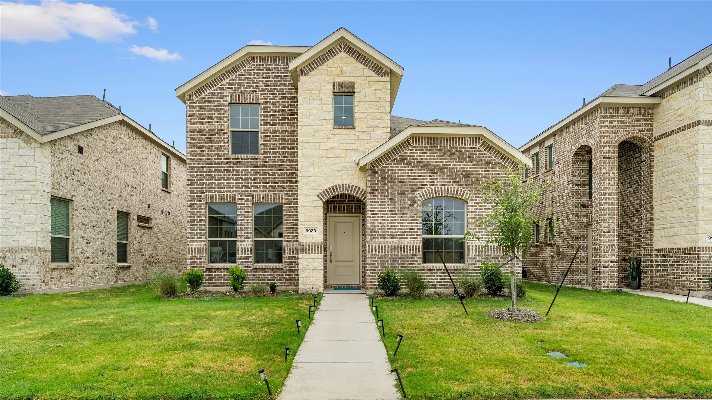 Single Family Residence For Sale in Tarrant County , 9920 Little Tree Lane, Fort Worth, Texas 76179, 3 Bedroom, 3 Bathroom, 2 Garage spaces, 2,091 Sqft, built in 2024, mls#21341613, Real Estate Agent in Fort Worth, Homes For Sale in Tarrant county, Homes For Sale in Fort Worth, Realtor in Fort Worth Texas, Real Estate Brokerage Independent Realty Texas, Luminita Cordes Realtor