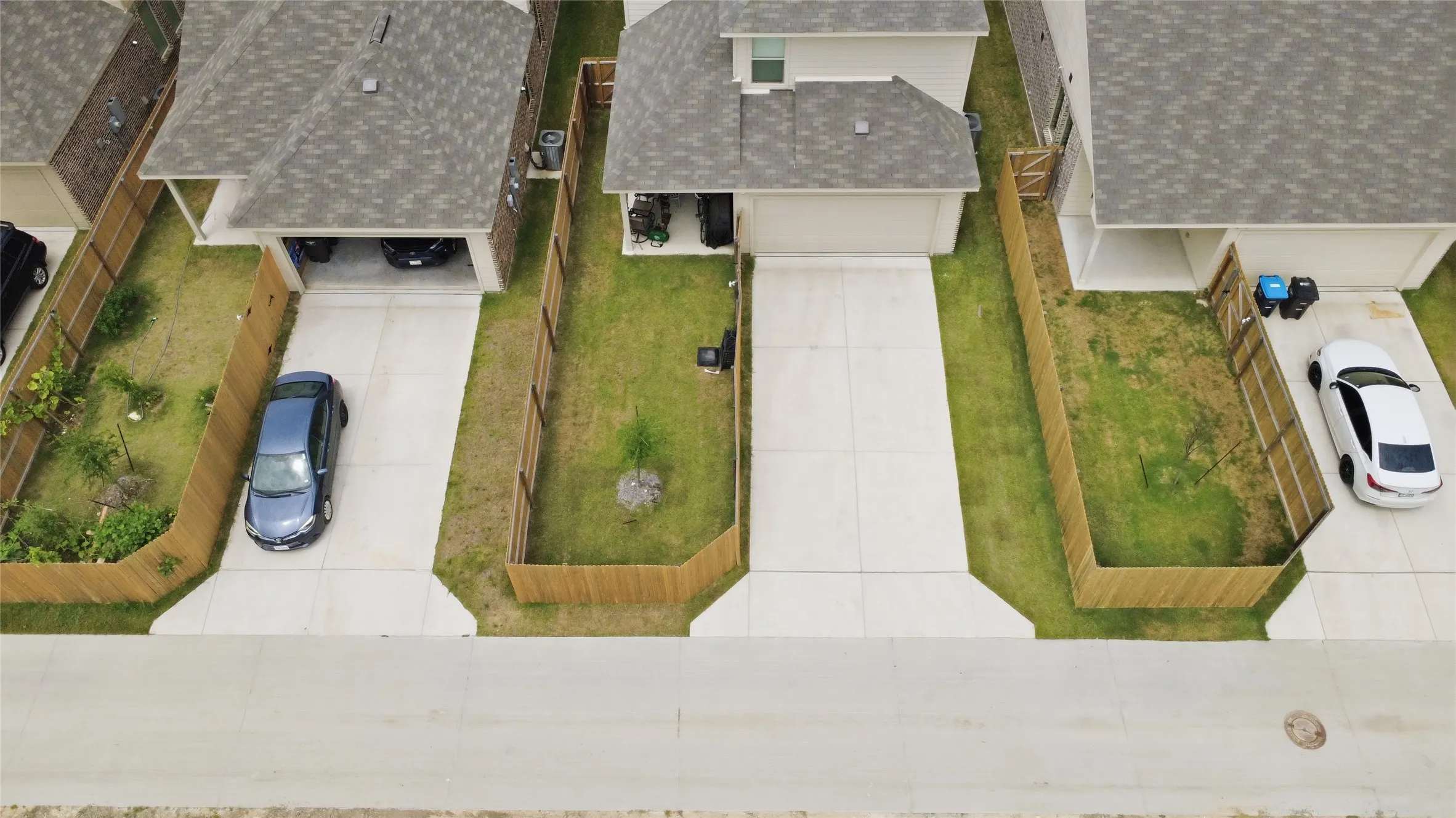 Single Family Residence For Sale in Tarrant County , 9920 Little Tree Lane, Fort Worth, Texas 76179, 3 Bedroom, 3 Bathroom, 2 Garage spaces, 2,091 Sqft, built in 2024, mls#21341613, Real Estate Agent in Fort Worth, Homes For Sale in Tarrant county, Homes For Sale in Fort Worth, Realtor in Fort Worth Texas, Real Estate Brokerage Independent Realty Texas, Luminita Cordes Realtor