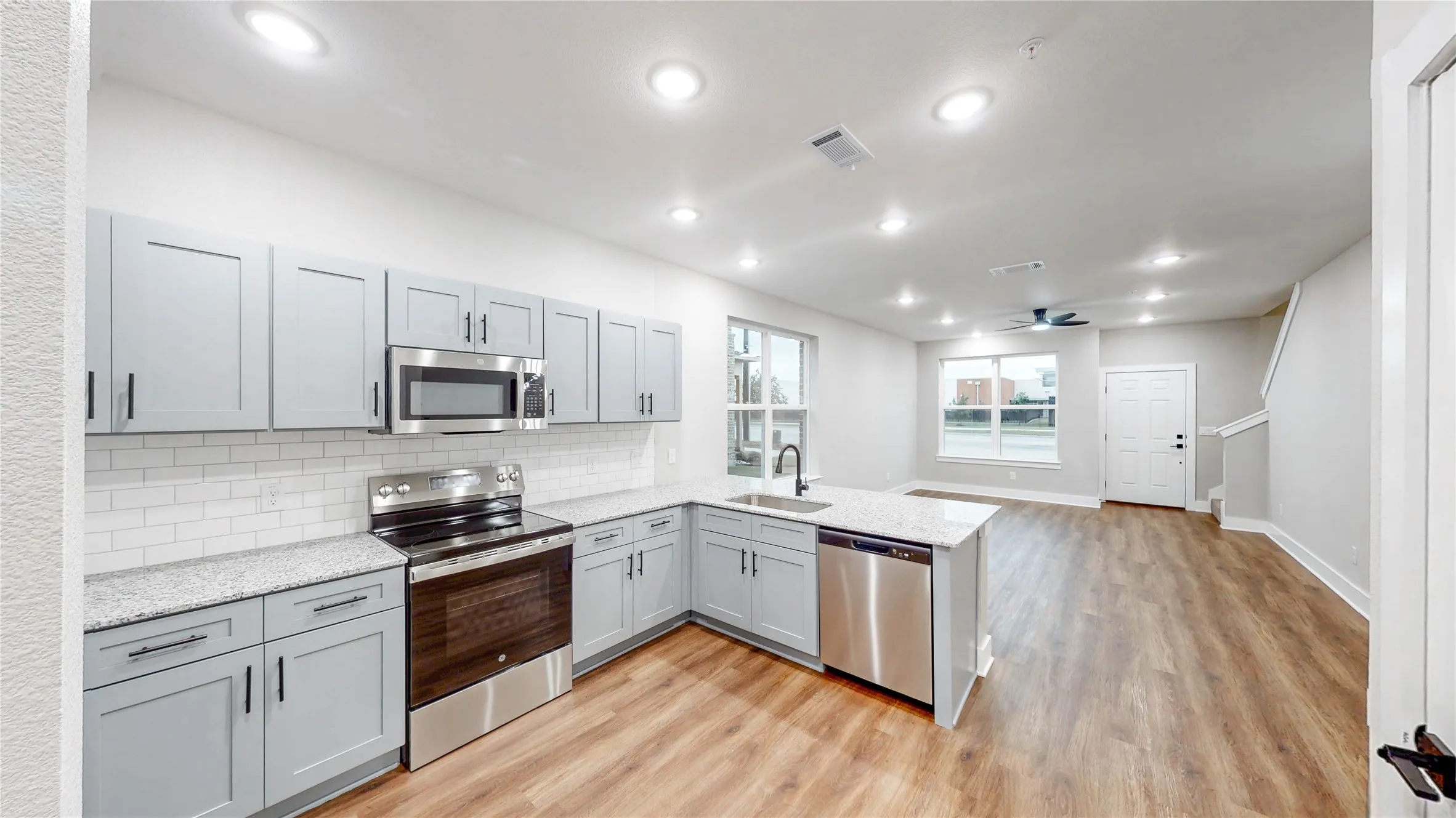 Townhouse For Sale in Denton County , 3701 Bonnie Brae Street, Denton, Texas 76226, 3 Bedroom, 3 Bathroom, 2 Garage spaces, 1,915 Sqft, built in 2026, mls#21342364, Real Estate Agent in Denton, Homes For Sale in Denton county, Homes For Sale in Denton, Realtor in Denton Texas, Real Estate Brokerage Independent Realty Texas, Luminita Cordes Realtor