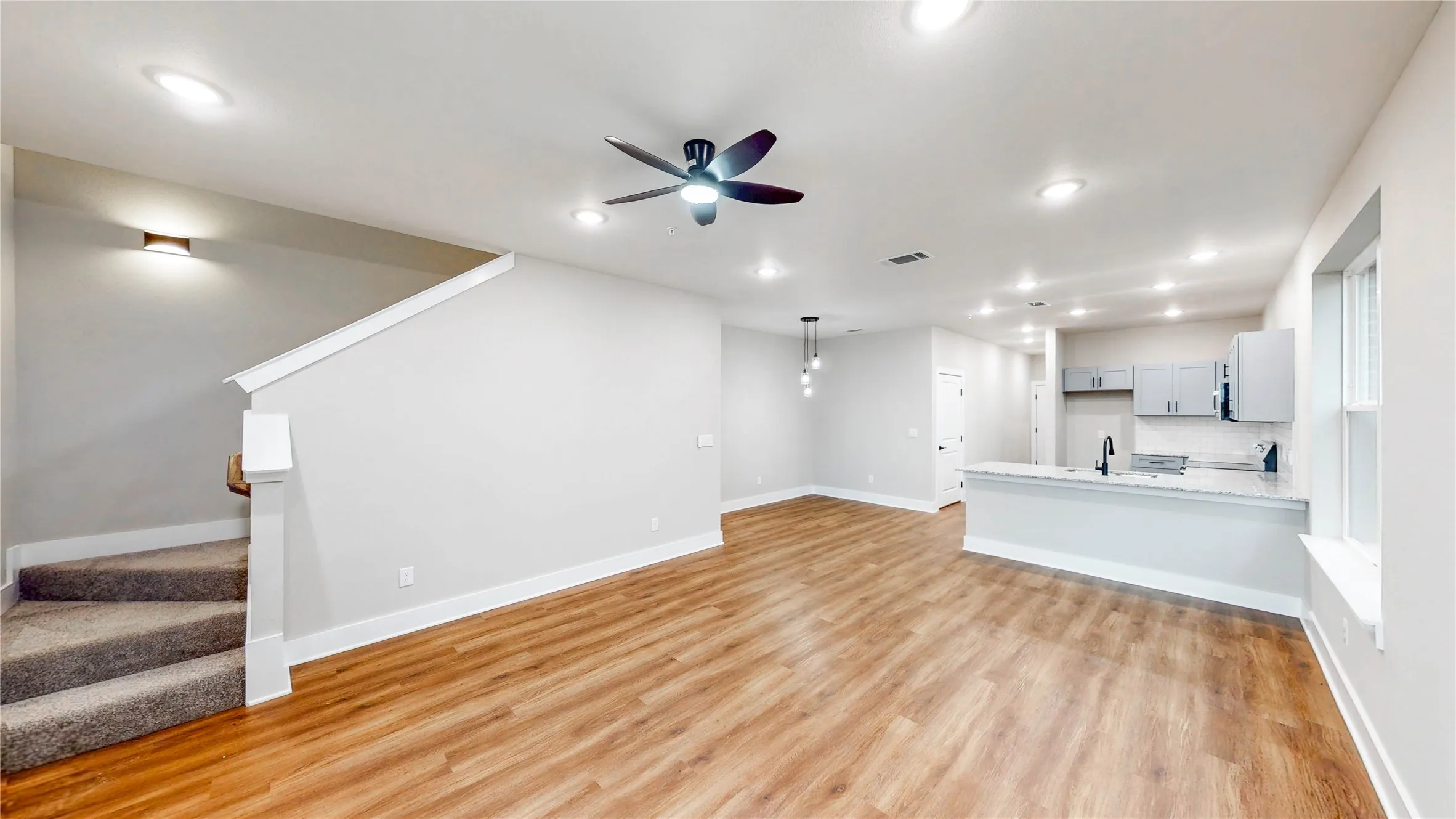 Townhouse For Sale in Denton County , 3701 Bonnie Brae Street, Denton, Texas 76226, 3 Bedroom, 3 Bathroom, 2 Garage spaces, 1,915 Sqft, built in 2026, mls#21342364, Real Estate Agent in Denton, Homes For Sale in Denton county, Homes For Sale in Denton, Realtor in Denton Texas, Real Estate Brokerage Independent Realty Texas, Luminita Cordes Realtor