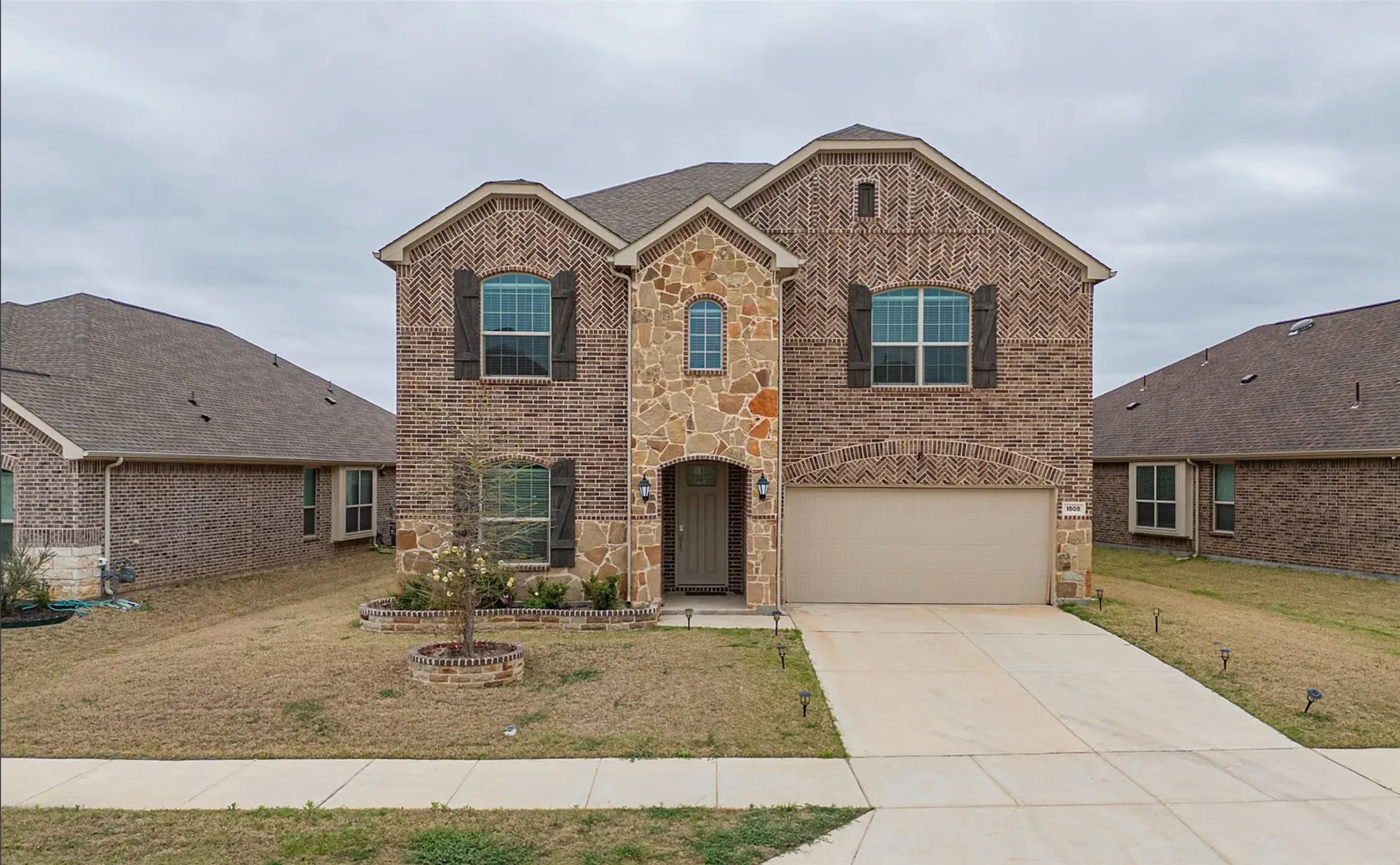 Single Family Residence For Rent in Denton County , 1505 Kurelek Drive, Little Elm, Texas 75068, 5 Bedroom, 5 Bathroom, 2 Garage spaces, 3,401 Sqft, built in 2023, mls#21341014, Real Estate Agent in Little Elm, Homes For Rent in Denton county, Homes For Rent in Little Elm, Realtor in Little Elm Texas, Real Estate Brokerage Independent Realty Texas, Luminita Cordes Realtor