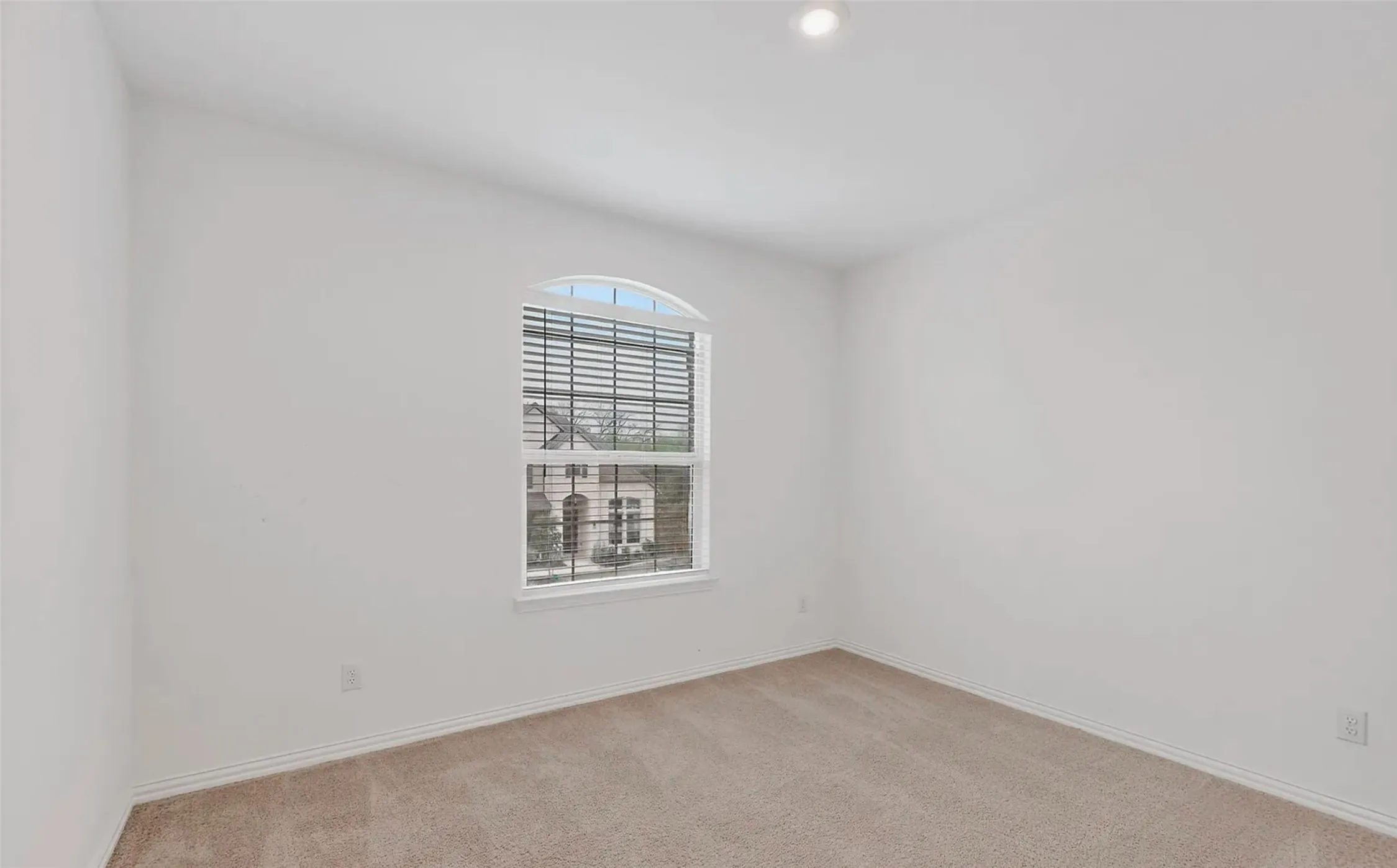 Single Family Residence For Rent in Denton County , 1505 Kurelek Drive, Little Elm, Texas 75068, 5 Bedroom, 5 Bathroom, 2 Garage spaces, 3,401 Sqft, built in 2023, mls#21341014, Real Estate Agent in Little Elm, Homes For Rent in Denton county, Homes For Rent in Little Elm, Realtor in Little Elm Texas, Real Estate Brokerage Independent Realty Texas, Luminita Cordes Realtor