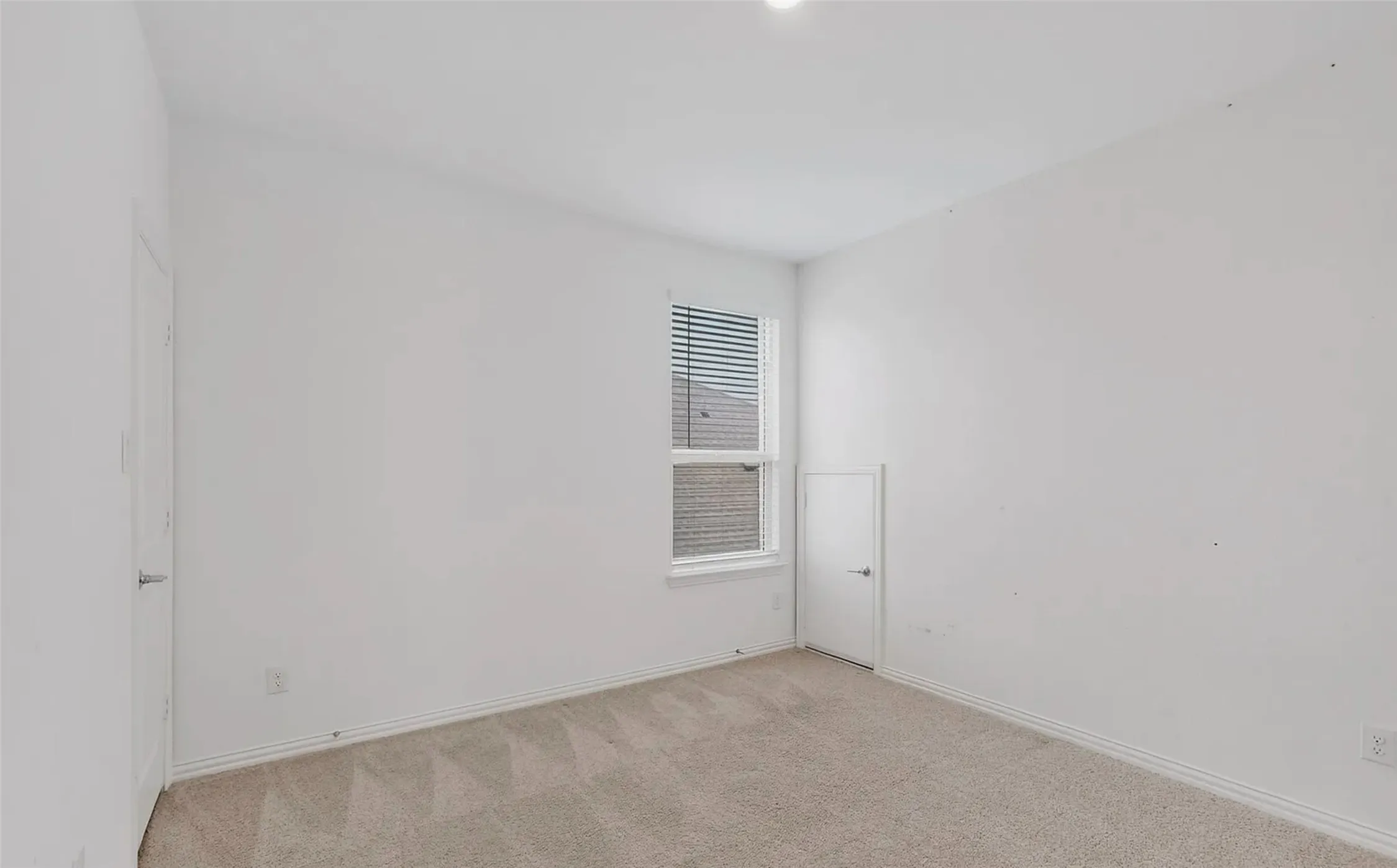 Single Family Residence For Rent in Denton County , 1505 Kurelek Drive, Little Elm, Texas 75068, 5 Bedroom, 5 Bathroom, 2 Garage spaces, 3,401 Sqft, built in 2023, mls#21341014, Real Estate Agent in Little Elm, Homes For Rent in Denton county, Homes For Rent in Little Elm, Realtor in Little Elm Texas, Real Estate Brokerage Independent Realty Texas, Luminita Cordes Realtor