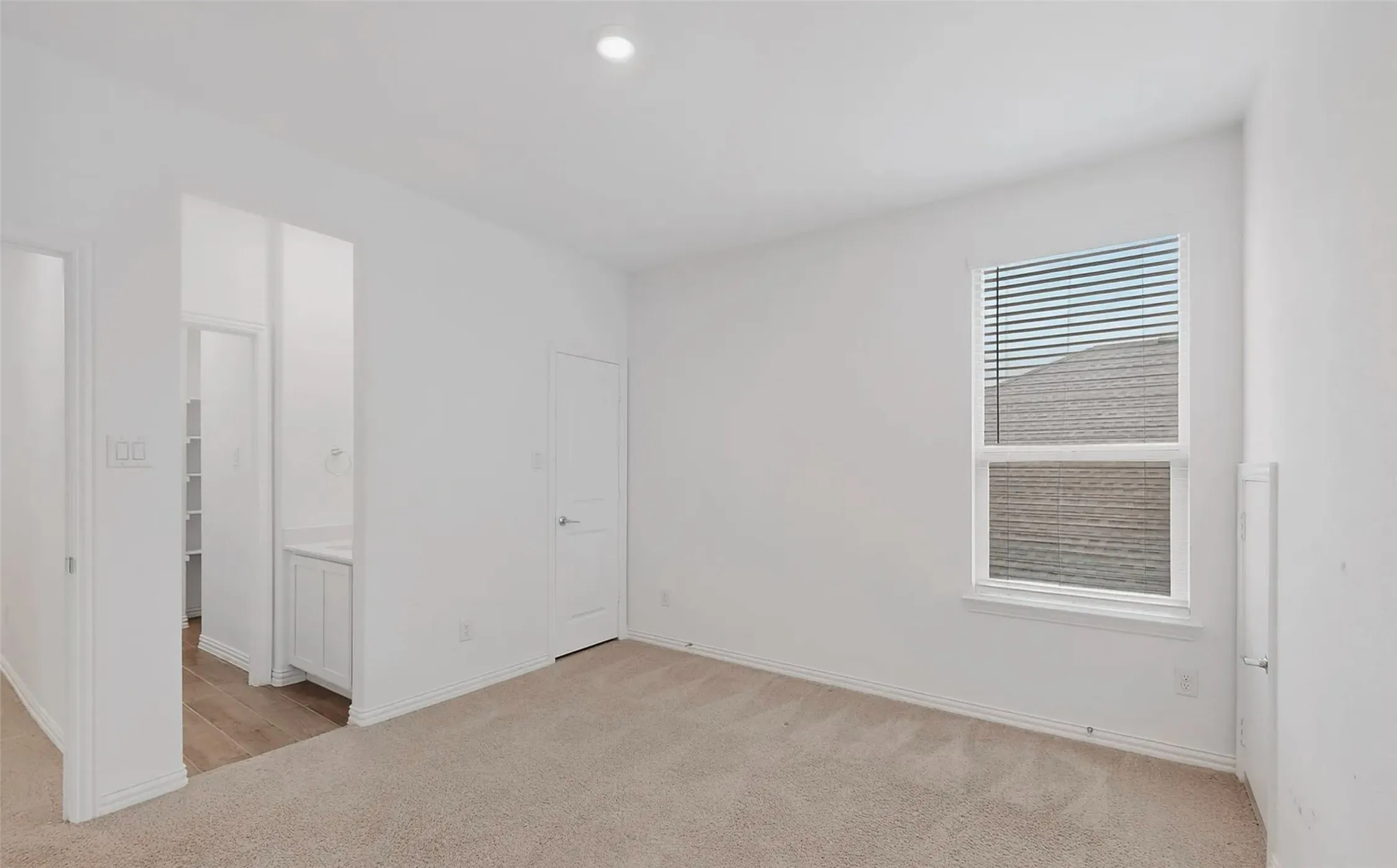 Single Family Residence For Rent in Denton County , 1505 Kurelek Drive, Little Elm, Texas 75068, 5 Bedroom, 5 Bathroom, 2 Garage spaces, 3,401 Sqft, built in 2023, mls#21341014, Real Estate Agent in Little Elm, Homes For Rent in Denton county, Homes For Rent in Little Elm, Realtor in Little Elm Texas, Real Estate Brokerage Independent Realty Texas, Luminita Cordes Realtor