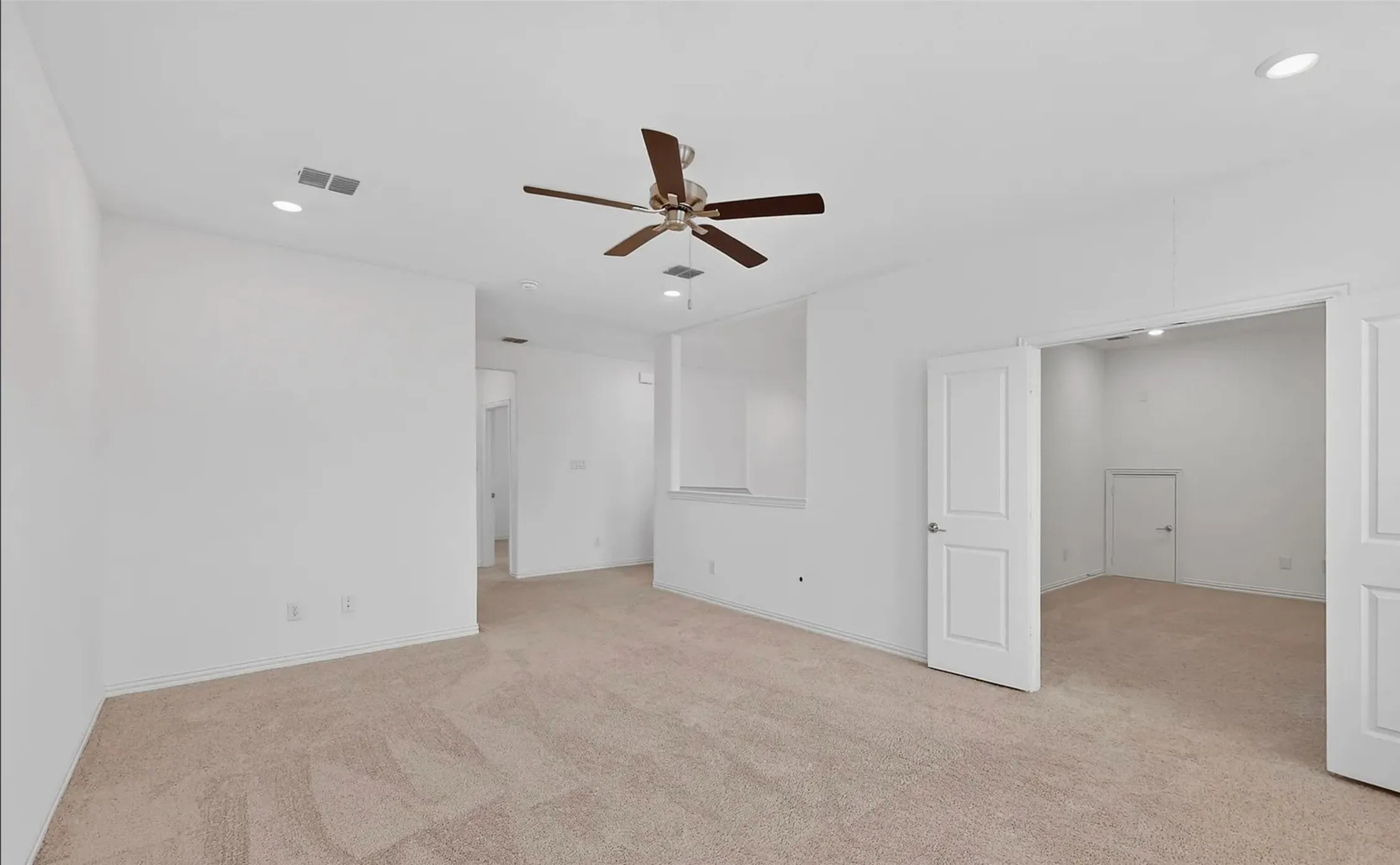 Single Family Residence For Rent in Denton County , 1505 Kurelek Drive, Little Elm, Texas 75068, 5 Bedroom, 5 Bathroom, 2 Garage spaces, 3,401 Sqft, built in 2023, mls#21341014, Real Estate Agent in Little Elm, Homes For Rent in Denton county, Homes For Rent in Little Elm, Realtor in Little Elm Texas, Real Estate Brokerage Independent Realty Texas, Luminita Cordes Realtor