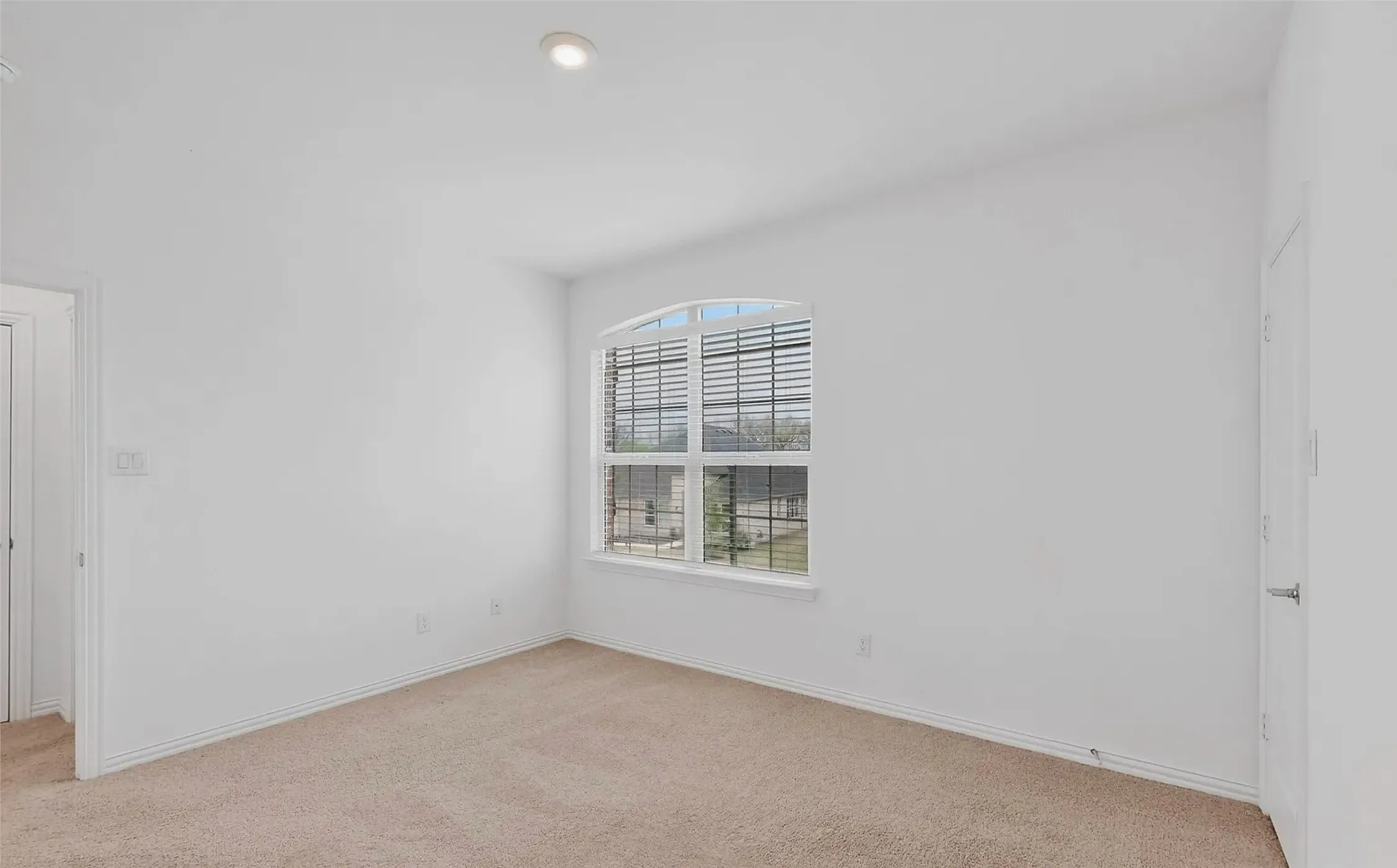 Single Family Residence For Rent in Denton County , 1505 Kurelek Drive, Little Elm, Texas 75068, 5 Bedroom, 5 Bathroom, 2 Garage spaces, 3,401 Sqft, built in 2023, mls#21341014, Real Estate Agent in Little Elm, Homes For Rent in Denton county, Homes For Rent in Little Elm, Realtor in Little Elm Texas, Real Estate Brokerage Independent Realty Texas, Luminita Cordes Realtor