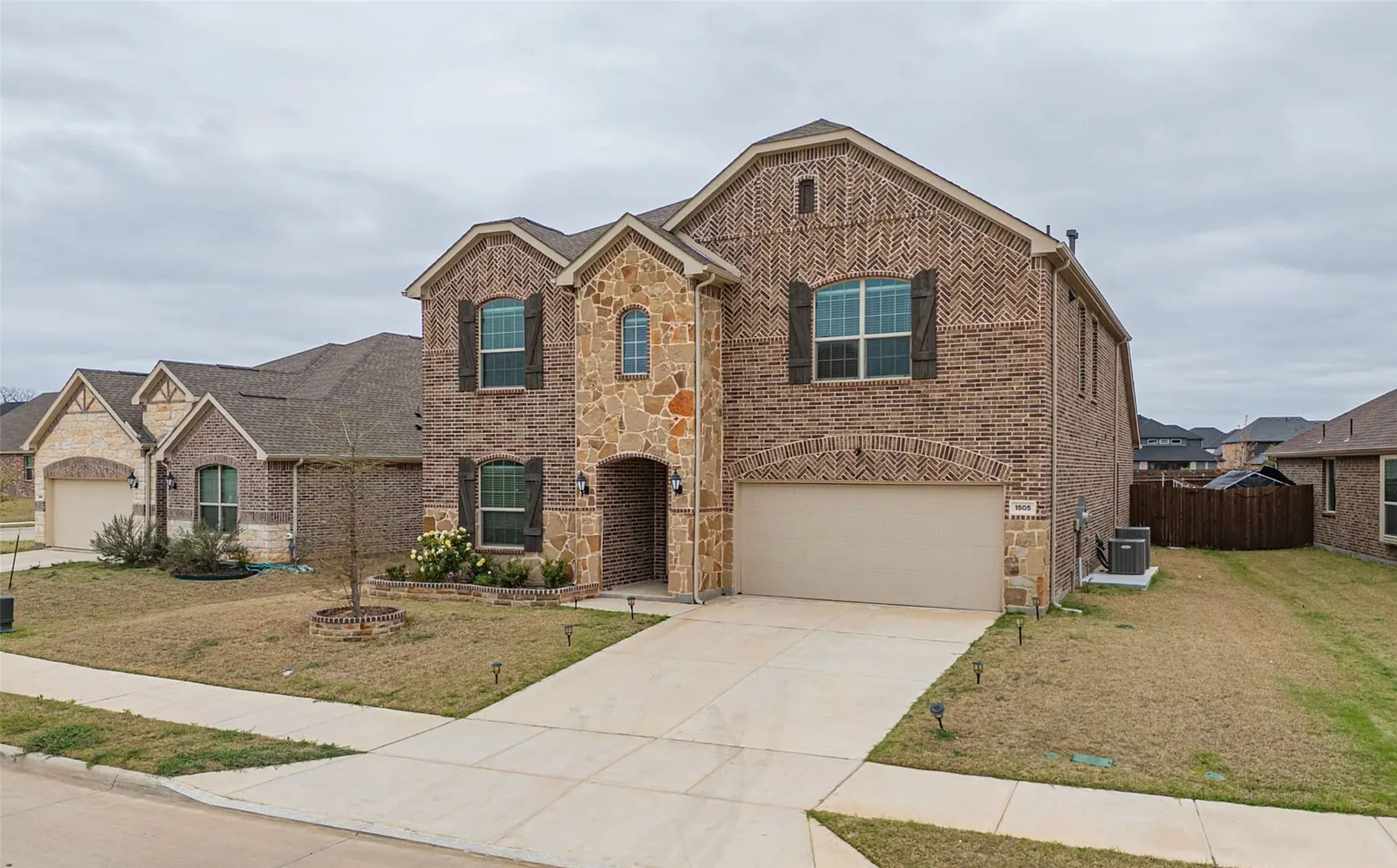 Single Family Residence For Rent in Denton County , 1505 Kurelek Drive, Little Elm, Texas 75068, 5 Bedroom, 5 Bathroom, 2 Garage spaces, 3,401 Sqft, built in 2023, mls#21341014, Real Estate Agent in Little Elm, Homes For Rent in Denton county, Homes For Rent in Little Elm, Realtor in Little Elm Texas, Real Estate Brokerage Independent Realty Texas, Luminita Cordes Realtor
