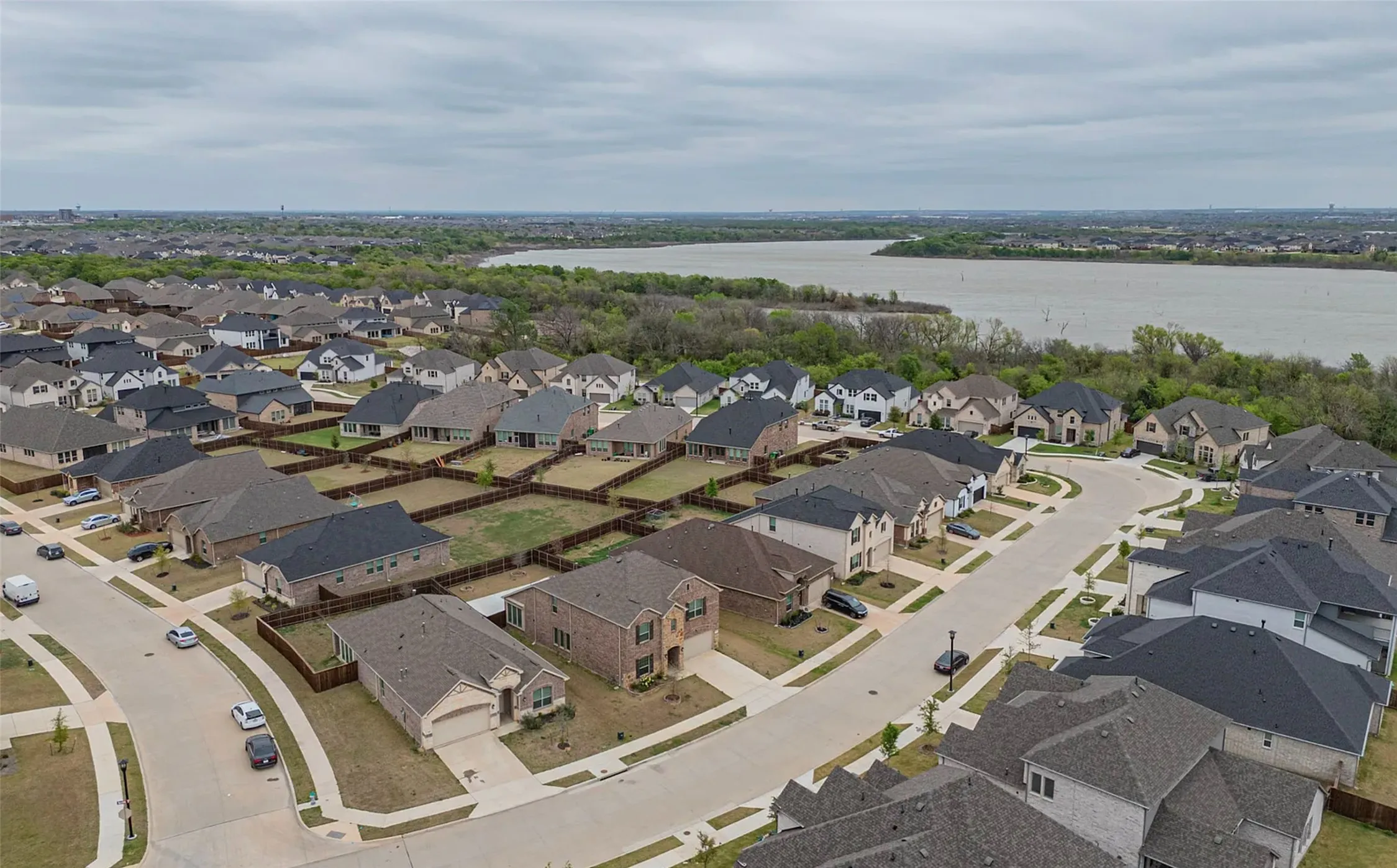 Single Family Residence For Rent in Denton County , 1505 Kurelek Drive, Little Elm, Texas 75068, 5 Bedroom, 5 Bathroom, 2 Garage spaces, 3,401 Sqft, built in 2023, mls#21341014, Real Estate Agent in Little Elm, Homes For Rent in Denton county, Homes For Rent in Little Elm, Realtor in Little Elm Texas, Real Estate Brokerage Independent Realty Texas, Luminita Cordes Realtor