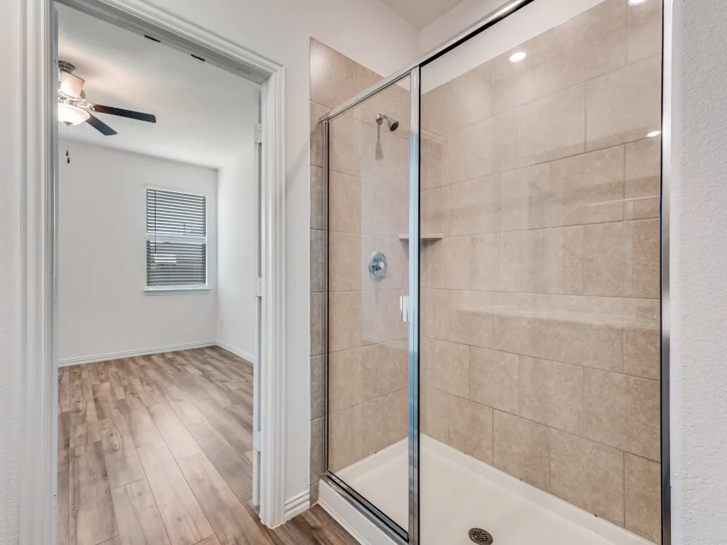 Single Family Residence For Rent in Collin County , 1601 Madison Drive, Anna, Texas 75409, 3 Bedroom, 2 Bathroom, 2 Garage spaces, 1,606 Sqft, built in 2022, mls#21341022, Real Estate Agent in Anna, Homes For Rent in Collin county, Homes For Rent in Anna, Realtor in Anna Texas, Real Estate Brokerage Independent Realty Texas, Luminita Cordes Realtor