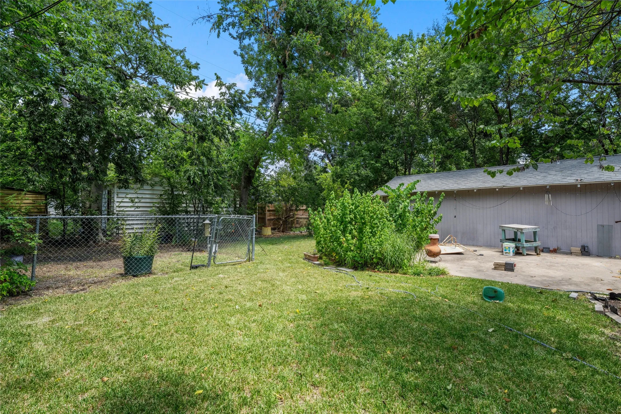 Single Family Residence For Sale in Mc Lennan County , 4513 Athens Avenue, Waco, Texas 76710, 3 Bedrooms, 2 Bathrooms, Garage spaces, 1,545 Sqft, built in 1951, Price $232,000, mls#21338568, Real Estate Agent in Waco, Homes For Sale in Mc Lennan county, Homes For Sale in Waco, Realtor in Waco Texas, Real Estate Brokerage Independent Realty Texas, Luminita Cordes Realtor