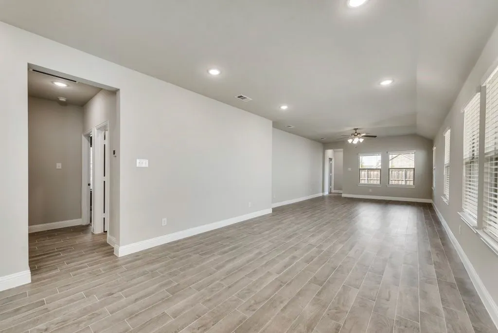 Single Family Residence For Rent in Kaufman County , 1080 Norias Drive, Forney, Texas 75126, 3 Bedroom, 2 Bathroom, 2 Garage spaces, 1,704 Sqft, built in 2021, mls#21342204, Real Estate Agent in Forney, Homes For Rent in Kaufman county, Homes For Rent in Forney, Realtor in Forney Texas, Real Estate Brokerage Independent Realty Texas, Luminita Cordes Realtor