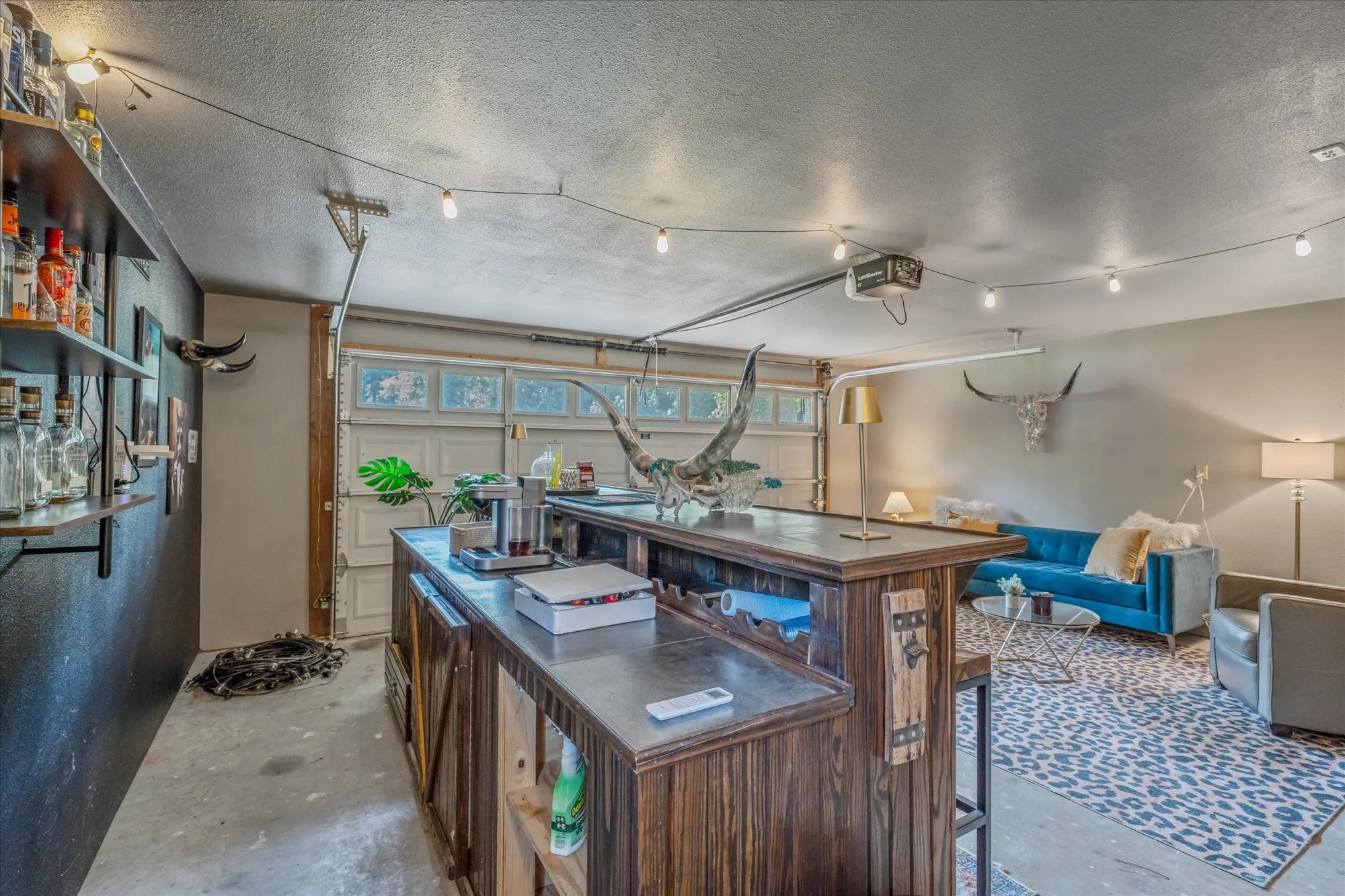 Single Family Residence For Sale in Van Zandt County , 727 Callender Lake Drive D, Murchison, Texas 75778, 3 Bedroom, 2 Bathroom, 2 Garage spaces, 1,427 Sqft, built in 1973, mls#21342379, Real Estate Agent in Murchison, Homes For Sale in Van Zandt county, Homes For Sale in Murchison, Realtor in Murchison Texas, Real Estate Brokerage Independent Realty Texas, Luminita Cordes Realtor