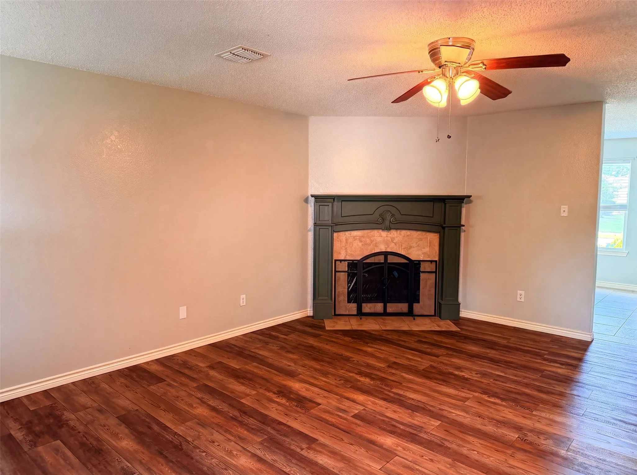 Single Family Residence For Sale in Collin County , 1213 Maritime Lane, Wylie, Texas 75098, 4 Bedroom, 3 Bathroom, 2 Garage spaces, 2,708 Sqft, built in 1999, mls#21342414, Real Estate Agent in Wylie, Homes For Sale in Collin county, Homes For Sale in Wylie, Realtor in Wylie Texas, Real Estate Brokerage Independent Realty Texas, Luminita Cordes Realtor