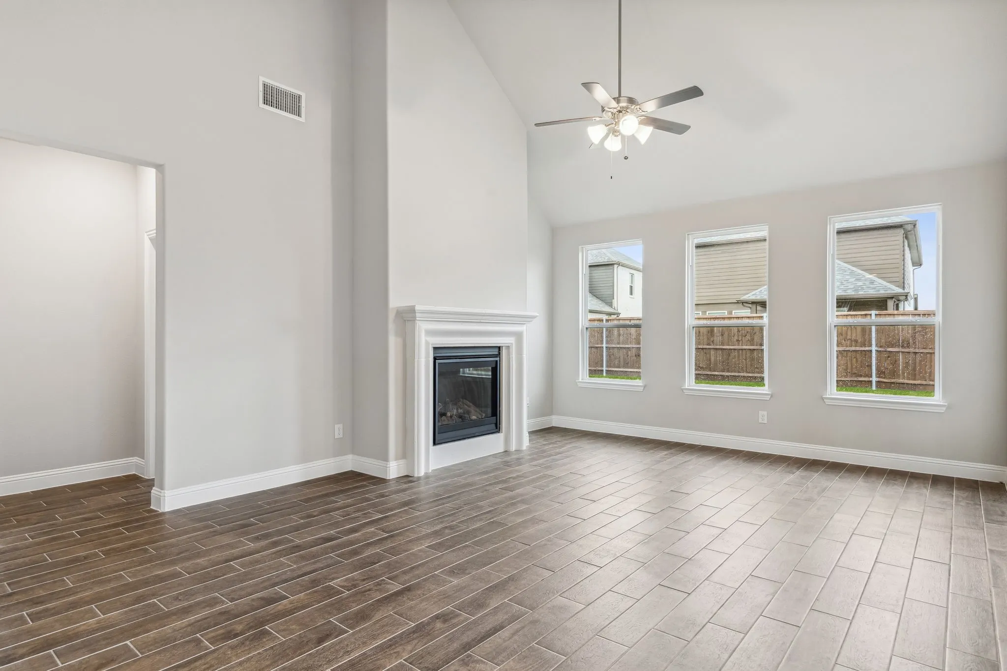 Single Family Residence For Sale in Collin County , 409 Hoot Owl Hill, Weston, Texas 75009, 4 Bedroom, 3 Bathroom, 2 Garage spaces, 2,438 Sqft, built in 2023, mls#21342415, Real Estate Agent in Weston, Homes For Sale in Collin county, Homes For Sale in Weston, Realtor in Weston Texas, Real Estate Brokerage Independent Realty Texas, Luminita Cordes Realtor