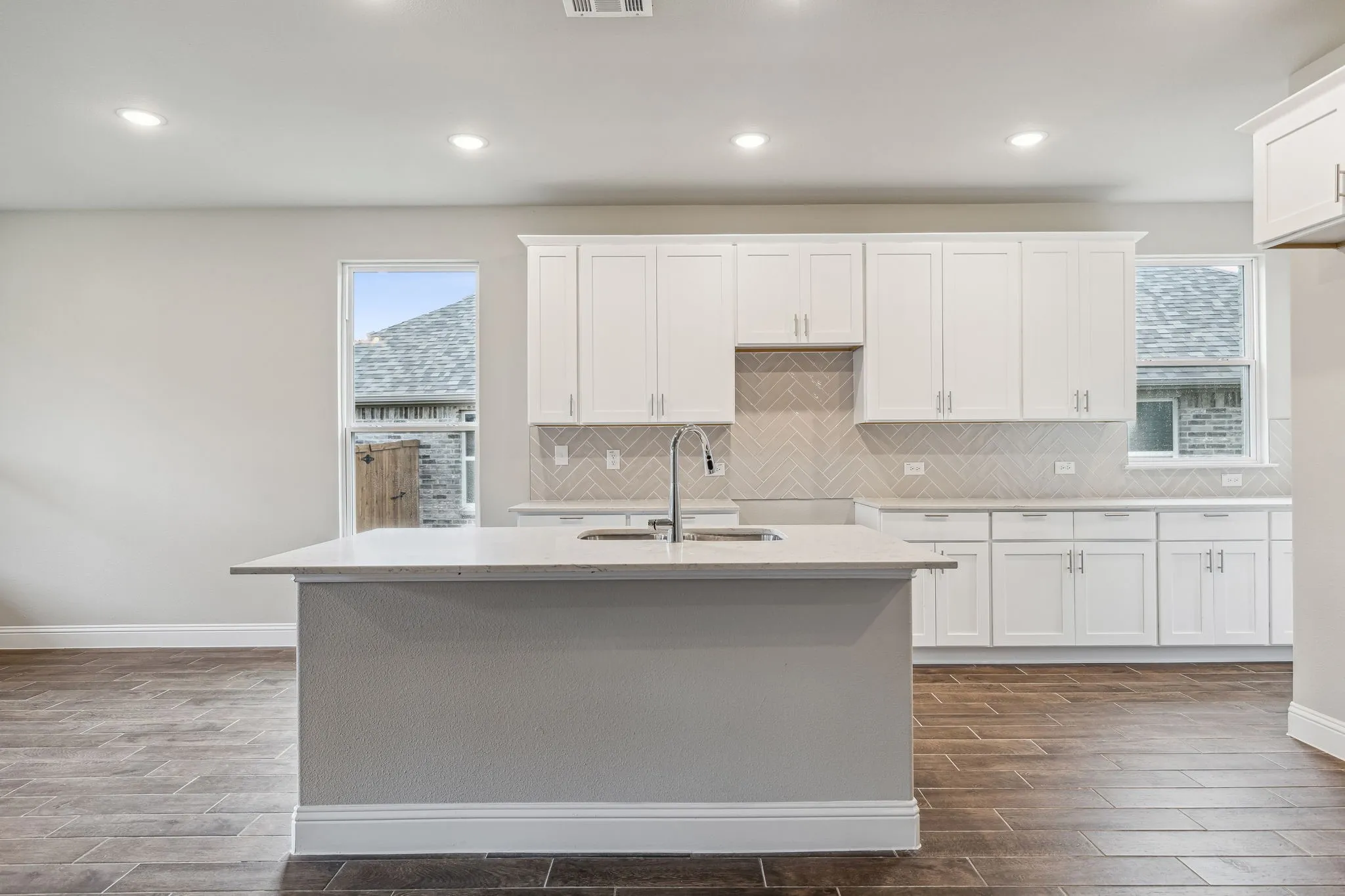 Single Family Residence For Sale in Collin County , 409 Hoot Owl Hill, Weston, Texas 75009, 4 Bedroom, 3 Bathroom, 2 Garage spaces, 2,438 Sqft, built in 2023, mls#21342415, Real Estate Agent in Weston, Homes For Sale in Collin county, Homes For Sale in Weston, Realtor in Weston Texas, Real Estate Brokerage Independent Realty Texas, Luminita Cordes Realtor