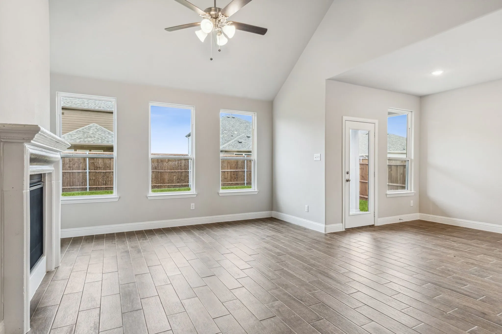 Single Family Residence For Sale in Collin County , 409 Hoot Owl Hill, Weston, Texas 75009, 4 Bedroom, 3 Bathroom, 2 Garage spaces, 2,438 Sqft, built in 2023, mls#21342415, Real Estate Agent in Weston, Homes For Sale in Collin county, Homes For Sale in Weston, Realtor in Weston Texas, Real Estate Brokerage Independent Realty Texas, Luminita Cordes Realtor