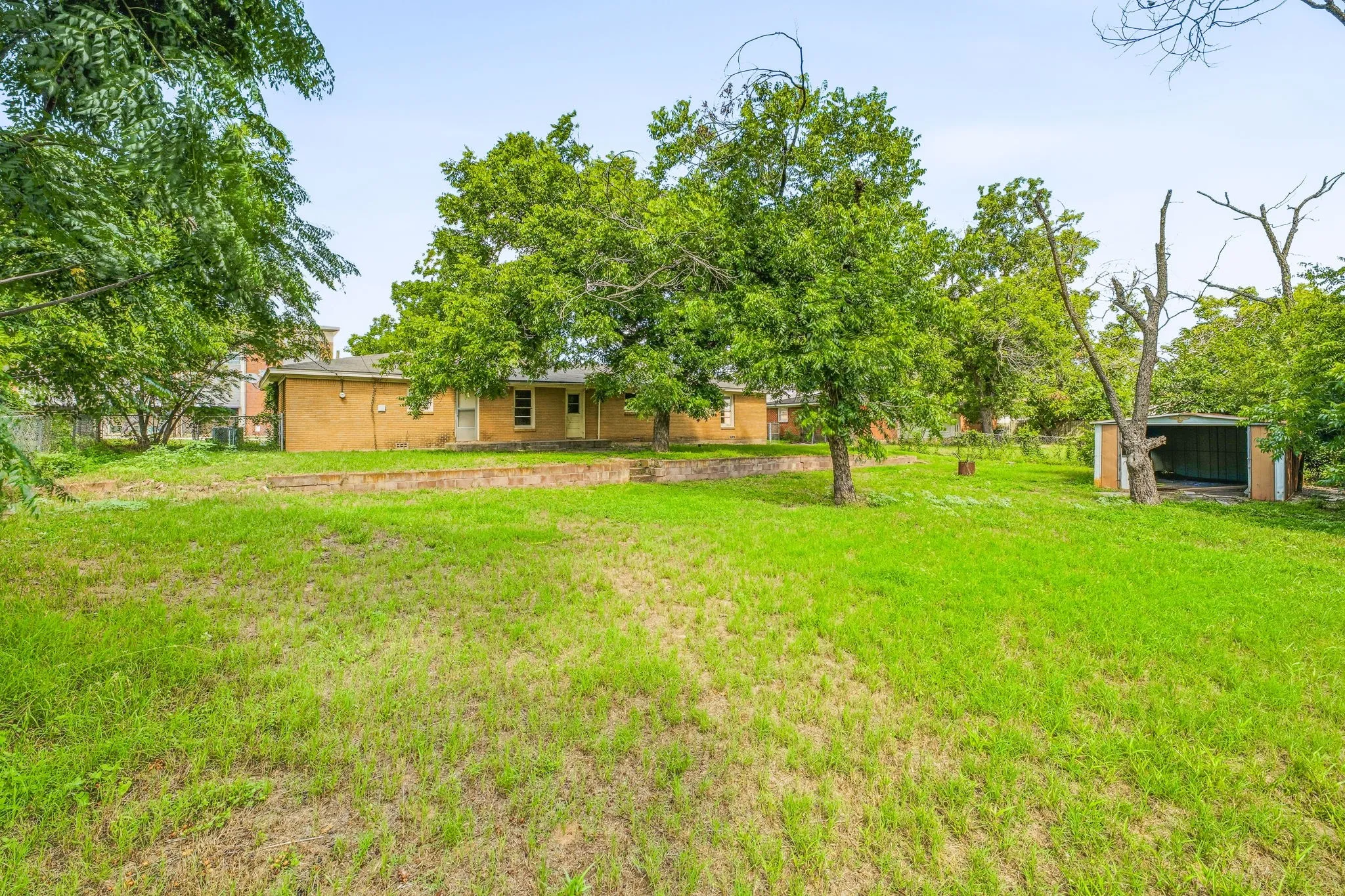 Single Family Residence For Sale in Erath County , 594 N Harbin Drive, Stephenville, Texas 76401, 3 Bedrooms, 2 Bathrooms, 2 Garage spaces, 1,822 Sqft, built in 1955, Price $365,000, mls#21342370, Real Estate Agent in Stephenville, Homes For Sale in Erath county, Homes For Sale in Stephenville, Realtor in Stephenville Texas, Real Estate Brokerage Independent Realty Texas, Luminita Cordes Realtor