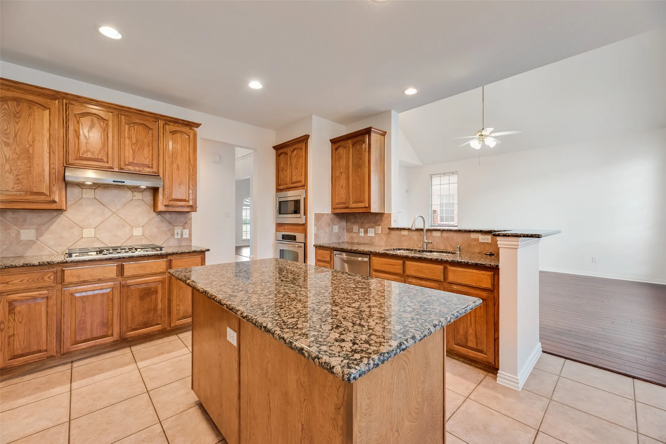 Single Family Residence For Rent in Collin County , 3104 Angus Drive, Plano, Texas 75025, 4 Bedroom, 4 Bathroom, 2 Garage spaces, 3,278 Sqft, built in 2000, mls#21342442, Real Estate Agent in Plano, Homes For Rent in Collin county, Homes For Rent in Plano, Realtor in Plano Texas, Real Estate Brokerage Independent Realty Texas, Luminita Cordes Realtor