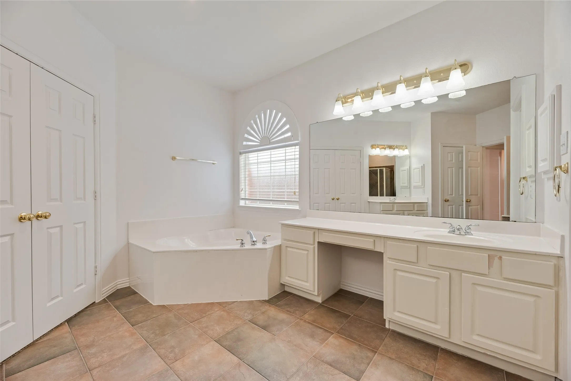 Single Family Residence For Rent in Collin County , 3104 Angus Drive, Plano, Texas 75025, 4 Bedroom, 4 Bathroom, 2 Garage spaces, 3,278 Sqft, built in 2000, mls#21342442, Real Estate Agent in Plano, Homes For Rent in Collin county, Homes For Rent in Plano, Realtor in Plano Texas, Real Estate Brokerage Independent Realty Texas, Luminita Cordes Realtor