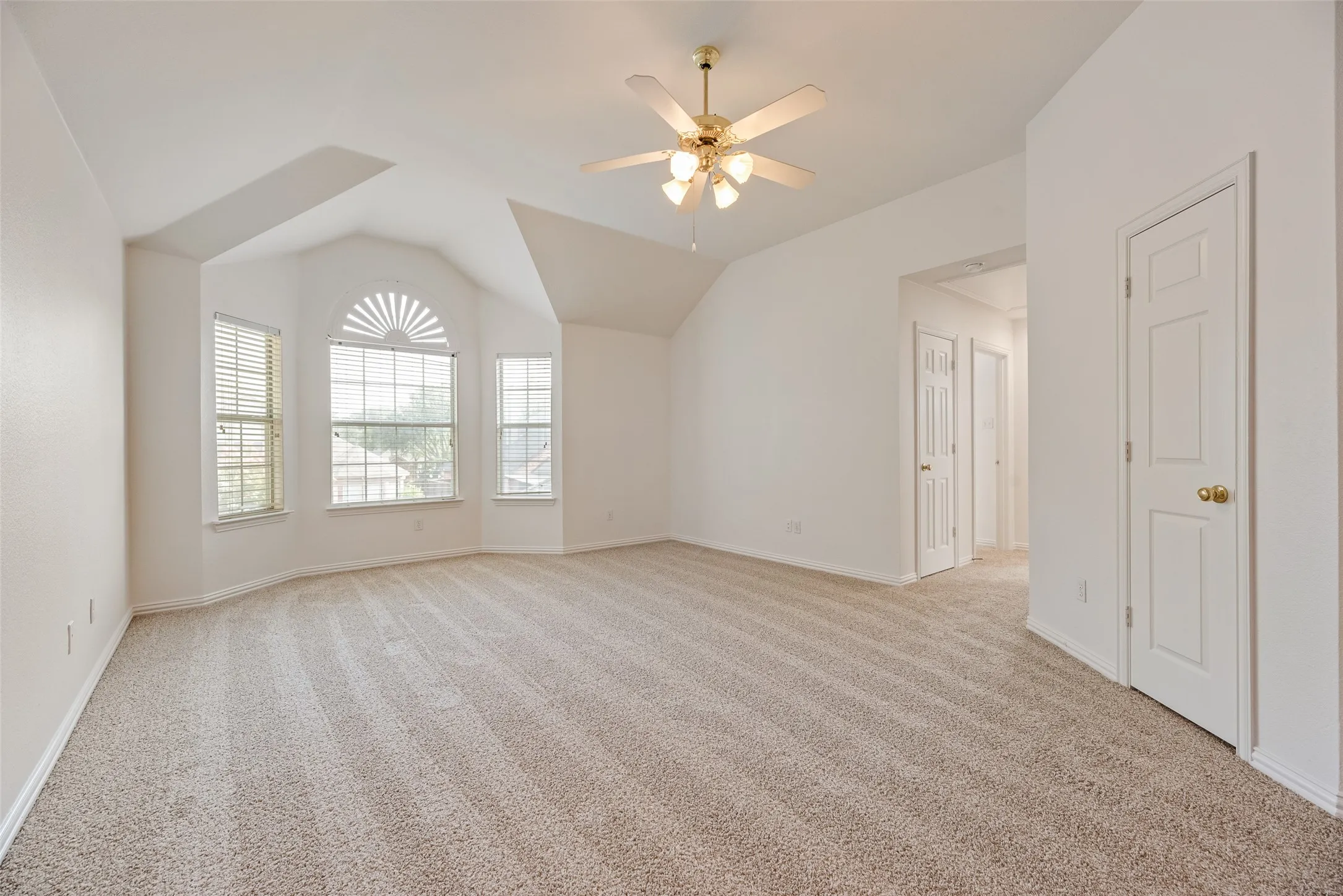 Single Family Residence For Rent in Collin County , 3104 Angus Drive, Plano, Texas 75025, 4 Bedroom, 4 Bathroom, 2 Garage spaces, 3,278 Sqft, built in 2000, mls#21342442, Real Estate Agent in Plano, Homes For Rent in Collin county, Homes For Rent in Plano, Realtor in Plano Texas, Real Estate Brokerage Independent Realty Texas, Luminita Cordes Realtor