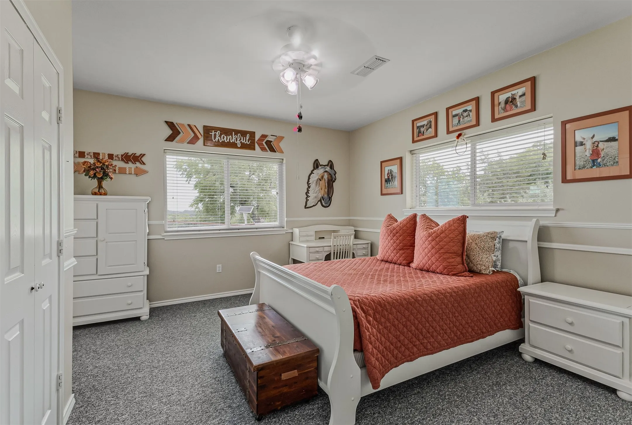 Bedroom of 339 Colwell Rd in Forestburg, TX