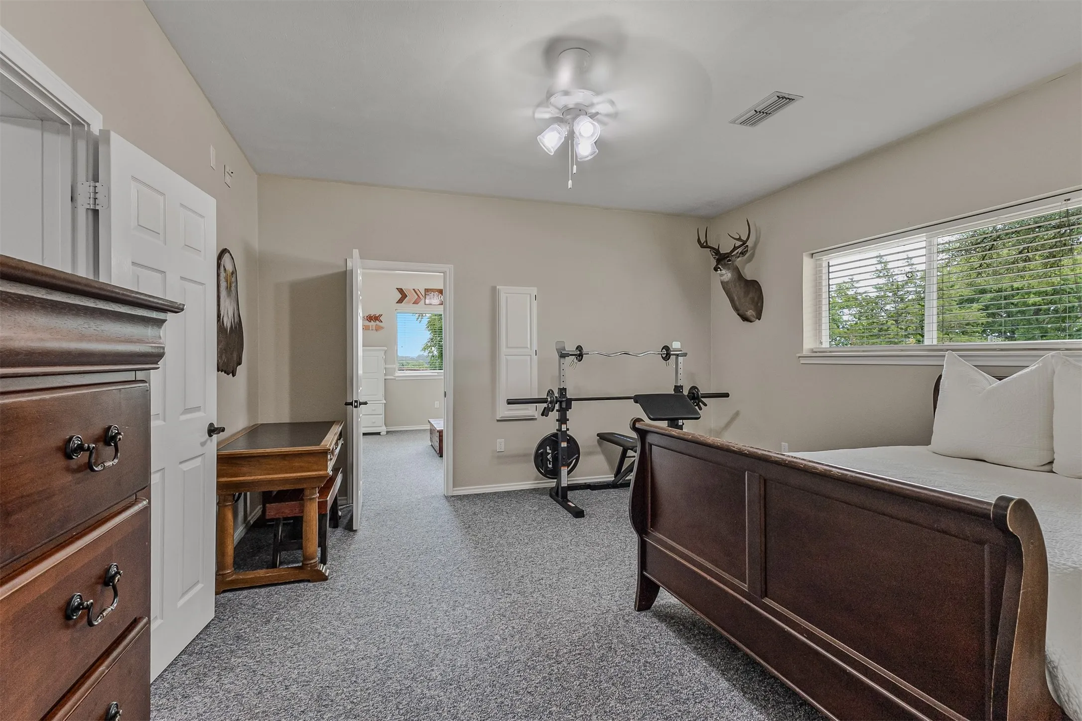 Bedroom of 339 Colwell Rd in Forestburg, TX