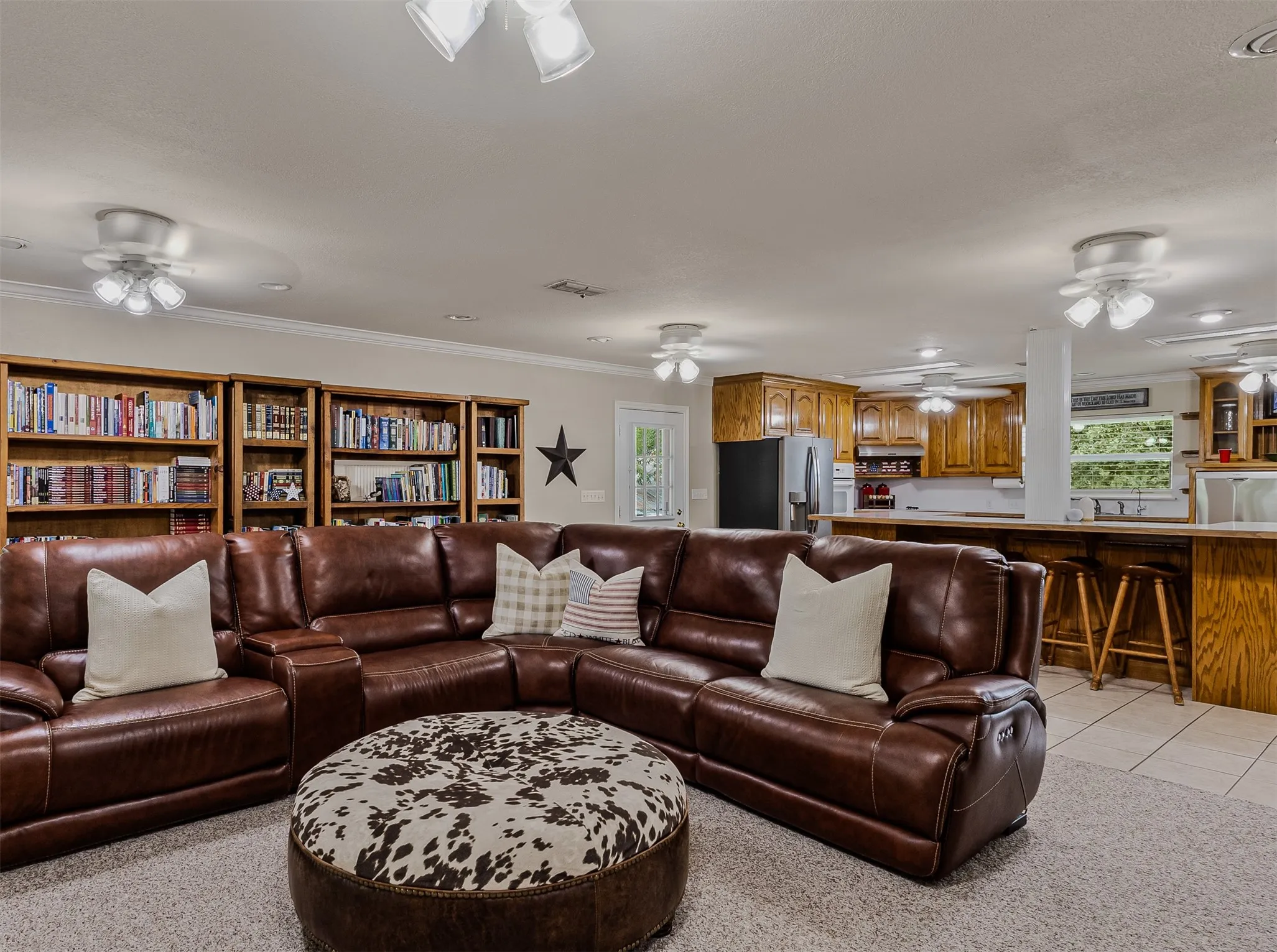 Open living room of 339 Colwell Rd in Forestburg, TX