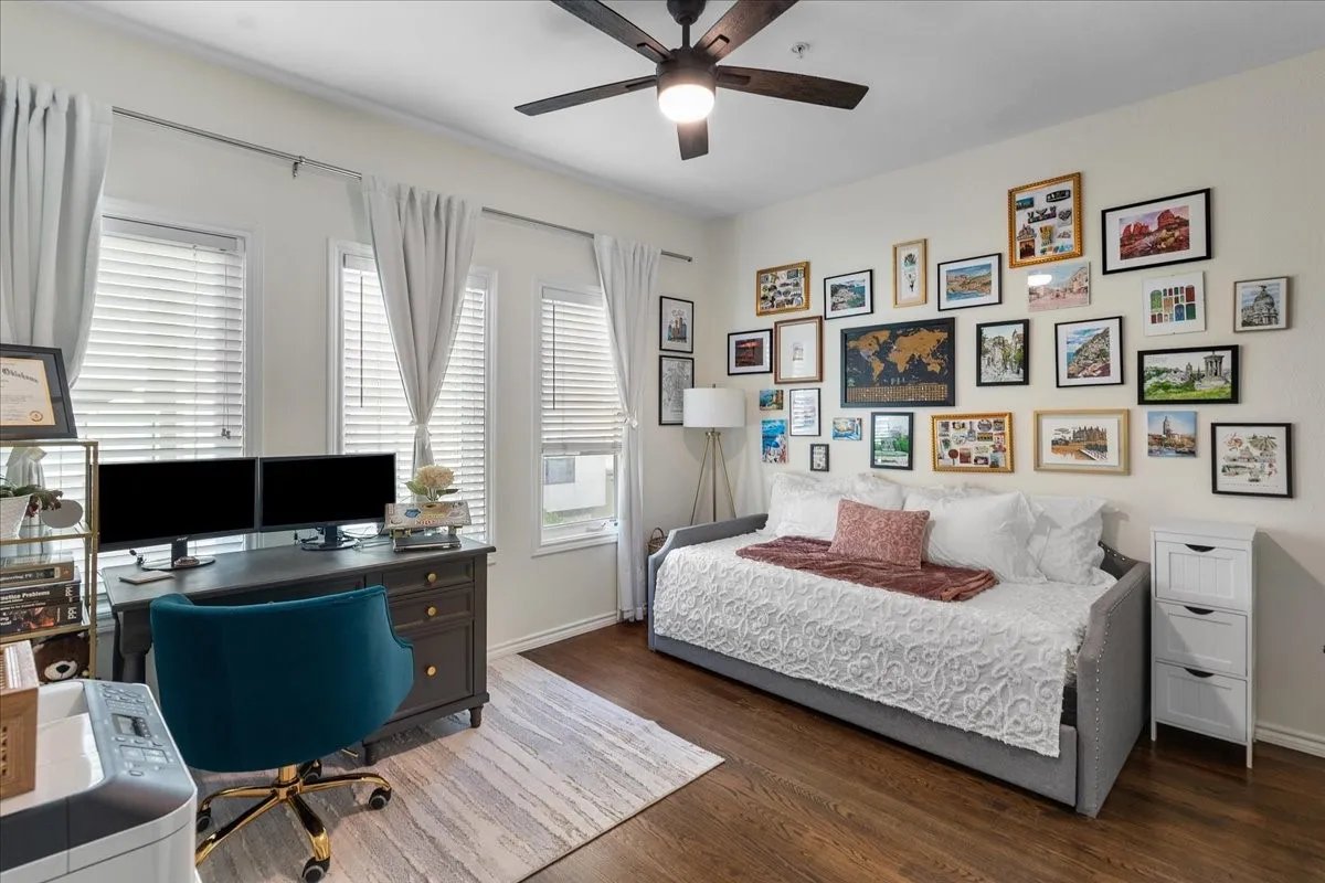 Condominium For Sale in Dallas County , 4040 Avondale Avenue 405, Dallas, Texas 75219, 2 Bedroom, 3 Bathroom, 2 Garage spaces, 1,360 Sqft, built in 1985, mls#21342454, Real Estate Agent in Dallas, Homes For Sale in Dallas county, Homes For Sale in Dallas, Realtor in Dallas Texas, Real Estate Brokerage Independent Realty Texas, Luminita Cordes Realtor
