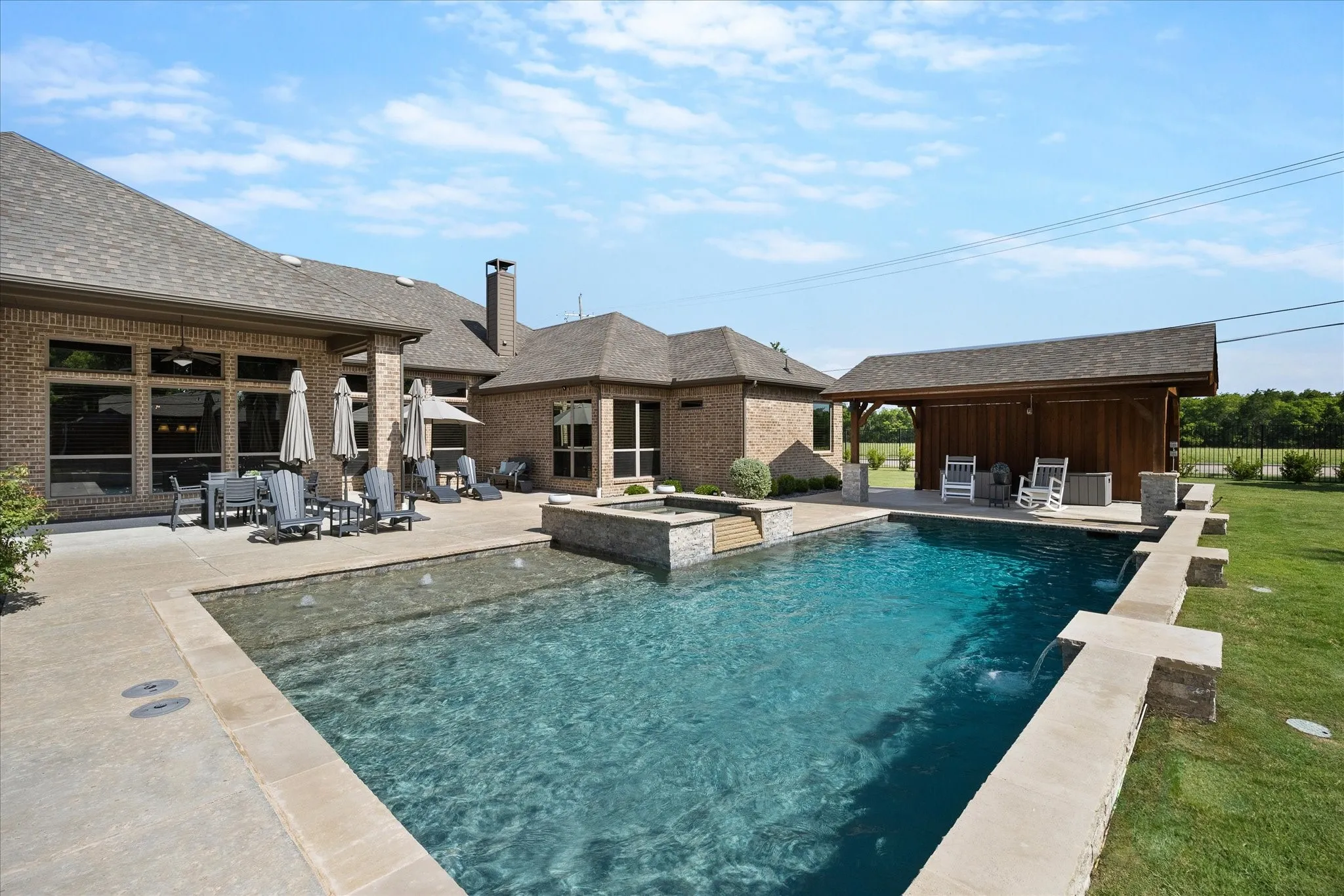 Single Family Residence For Sale in Rockwall County , 406 Prairie View Road, Rockwall, Texas 75087, 4 Bedroom, 4 Bathroom, 4 Garage spaces, 4,198 Sqft, built in 2018, mls#21330125, Real Estate Agent in Rockwall, Homes For Sale in Rockwall county, Homes For Sale in Rockwall, Realtor in Rockwall Texas, Real Estate Brokerage Independent Realty Texas, Luminita Cordes Realtor