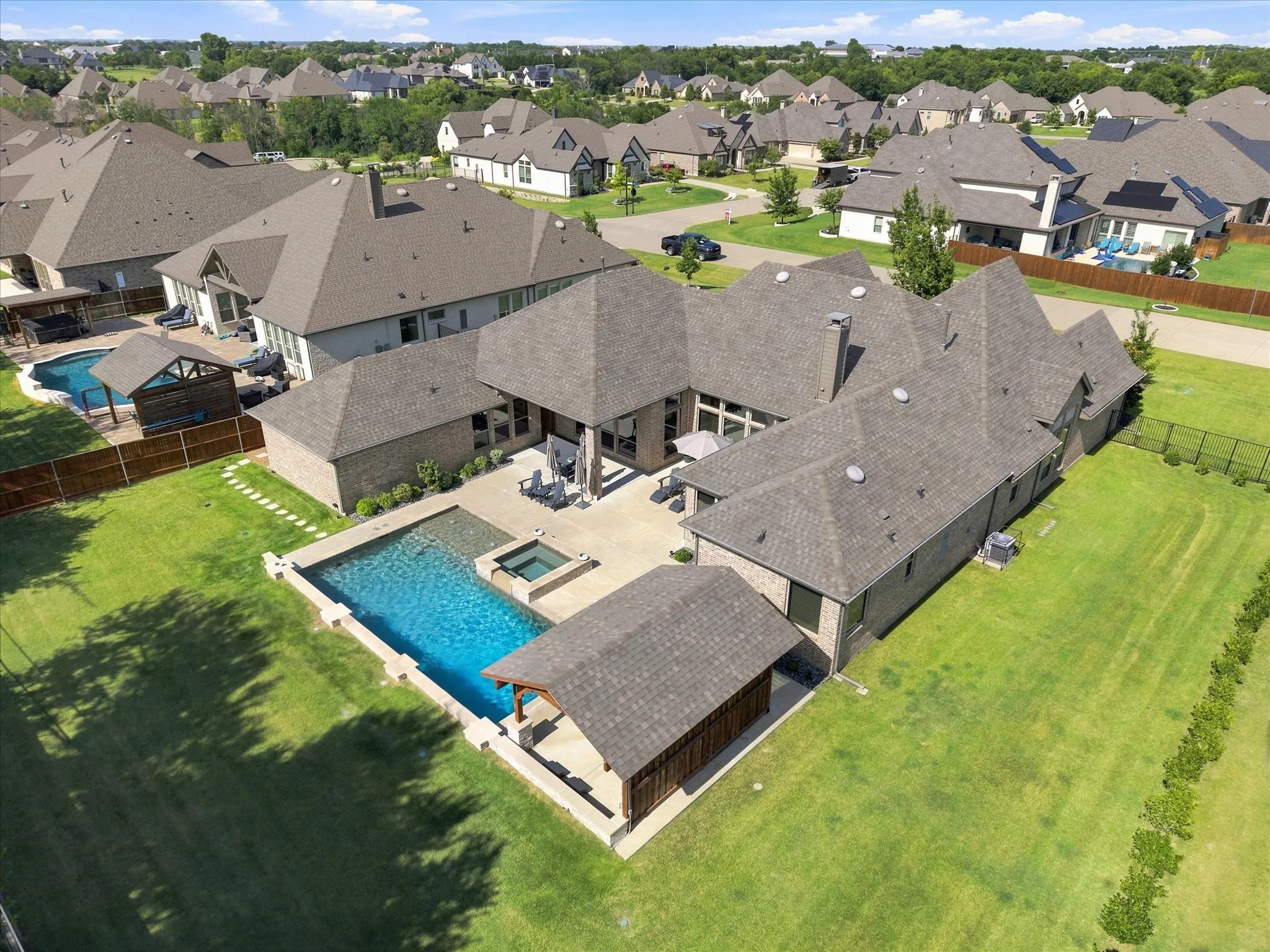 Single Family Residence For Sale in Rockwall County , 406 Prairie View Road, Rockwall, Texas 75087, 4 Bedroom, 4 Bathroom, 4 Garage spaces, 4,198 Sqft, built in 2018, mls#21330125, Real Estate Agent in Rockwall, Homes For Sale in Rockwall county, Homes For Sale in Rockwall, Realtor in Rockwall Texas, Real Estate Brokerage Independent Realty Texas, Luminita Cordes Realtor