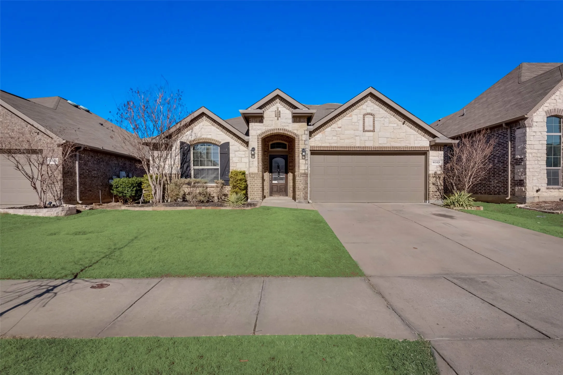 Single Family Residence For Rent in Denton County , 16333 Toledo Bend Court, Prosper, Texas 75078, 3 Bedroom, 4 Bathroom, 2 Garage spaces, 2,424 Sqft, built in 2013, mls#21342456, Real Estate Agent in Prosper, Homes For Rent in Denton county, Homes For Rent in Prosper, Realtor in Prosper Texas, Real Estate Brokerage Independent Realty Texas, Luminita Cordes Realtor