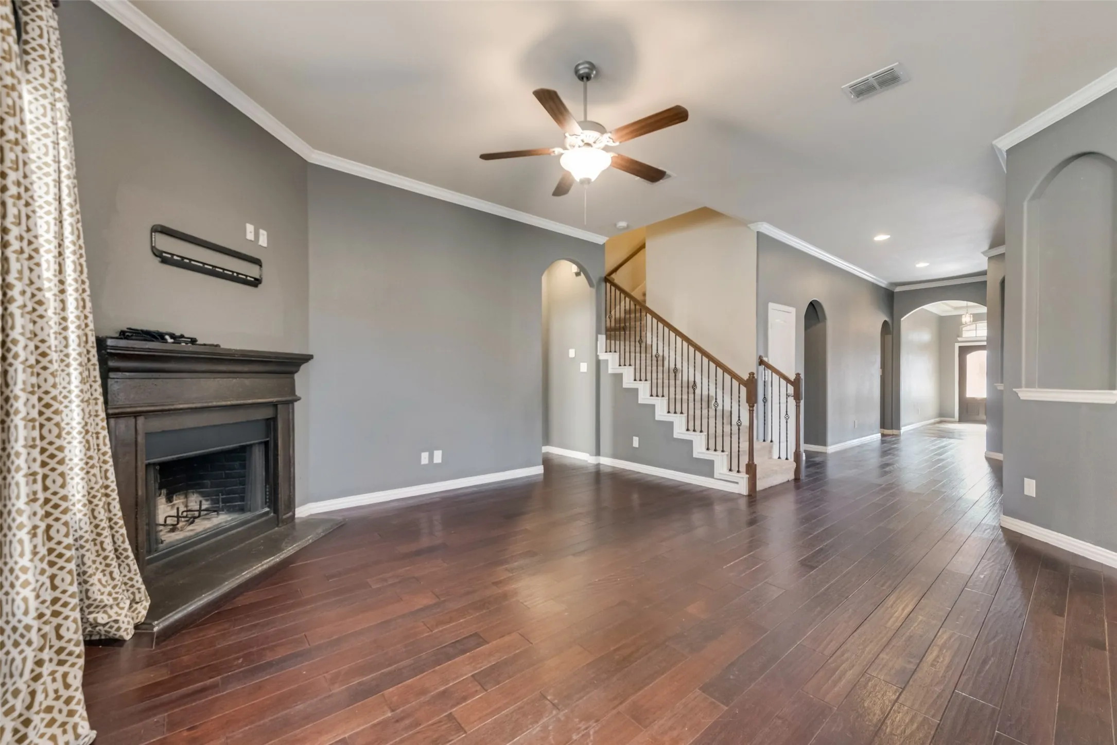 Single Family Residence For Rent in Denton County , 16333 Toledo Bend Court, Prosper, Texas 75078, 3 Bedroom, 4 Bathroom, 2 Garage spaces, 2,424 Sqft, built in 2013, mls#21342456, Real Estate Agent in Prosper, Homes For Rent in Denton county, Homes For Rent in Prosper, Realtor in Prosper Texas, Real Estate Brokerage Independent Realty Texas, Luminita Cordes Realtor
