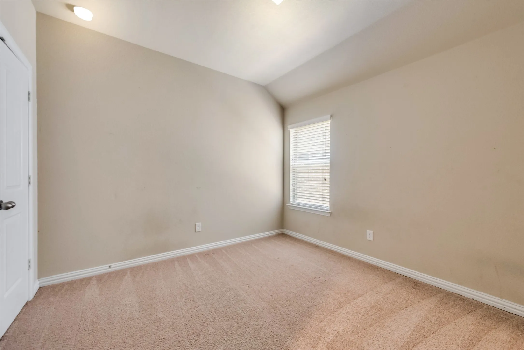 Single Family Residence For Rent in Denton County , 16333 Toledo Bend Court, Prosper, Texas 75078, 3 Bedroom, 4 Bathroom, 2 Garage spaces, 2,424 Sqft, built in 2013, mls#21342456, Real Estate Agent in Prosper, Homes For Rent in Denton county, Homes For Rent in Prosper, Realtor in Prosper Texas, Real Estate Brokerage Independent Realty Texas, Luminita Cordes Realtor