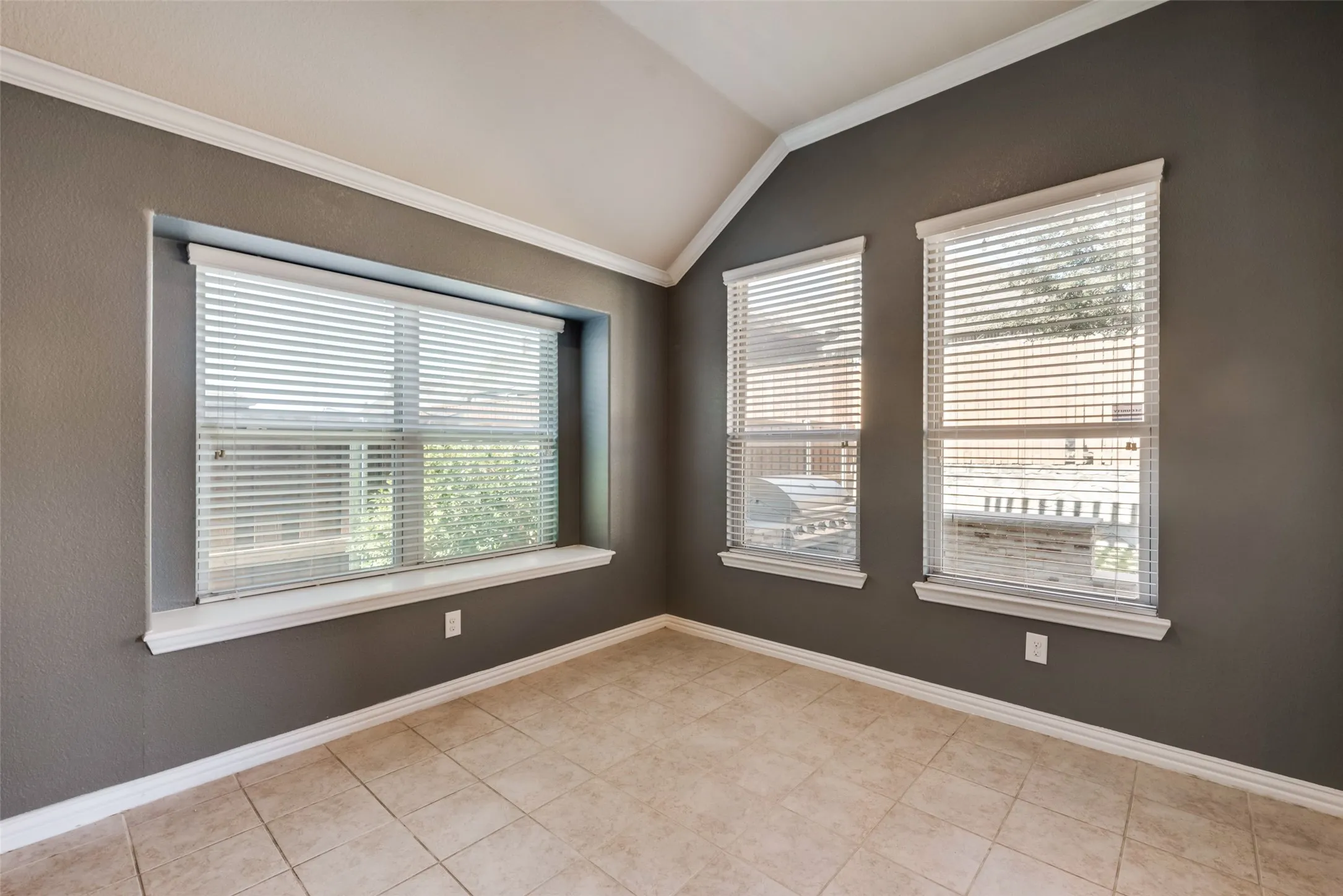 Single Family Residence For Rent in Denton County , 16333 Toledo Bend Court, Prosper, Texas 75078, 3 Bedroom, 4 Bathroom, 2 Garage spaces, 2,424 Sqft, built in 2013, mls#21342456, Real Estate Agent in Prosper, Homes For Rent in Denton county, Homes For Rent in Prosper, Realtor in Prosper Texas, Real Estate Brokerage Independent Realty Texas, Luminita Cordes Realtor