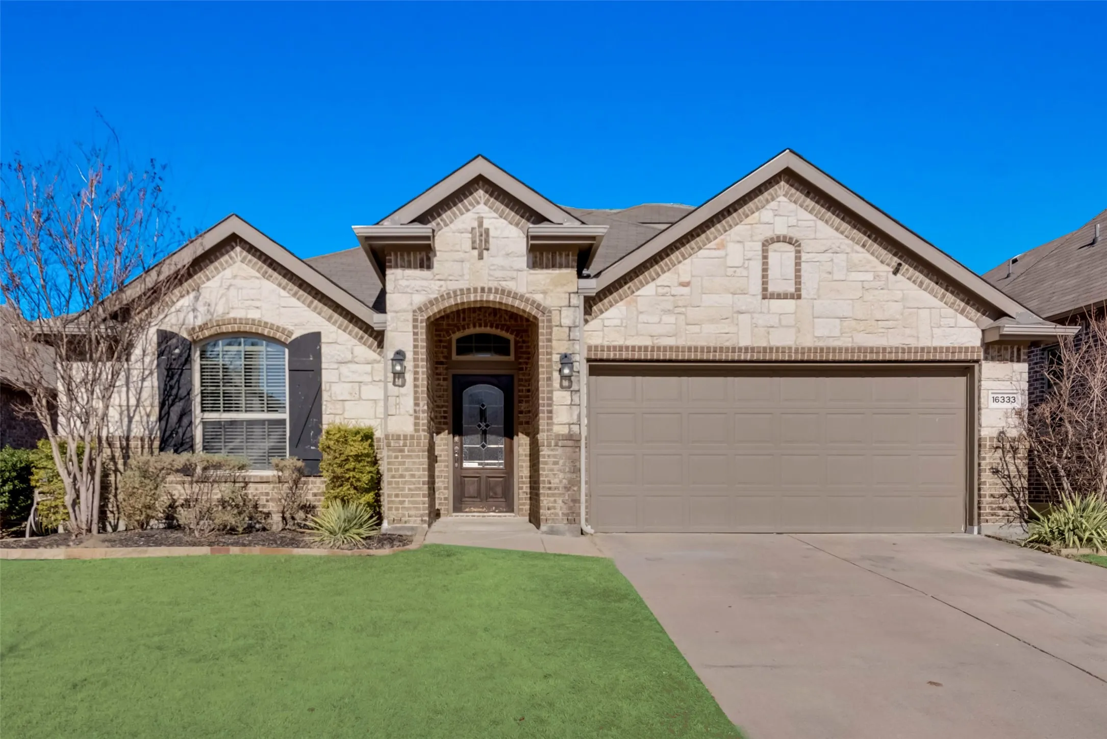 Single Family Residence For Rent in Denton County , 16333 Toledo Bend Court, Prosper, Texas 75078, 3 Bedroom, 4 Bathroom, 2 Garage spaces, 2,424 Sqft, built in 2013, mls#21342456, Real Estate Agent in Prosper, Homes For Rent in Denton county, Homes For Rent in Prosper, Realtor in Prosper Texas, Real Estate Brokerage Independent Realty Texas, Luminita Cordes Realtor