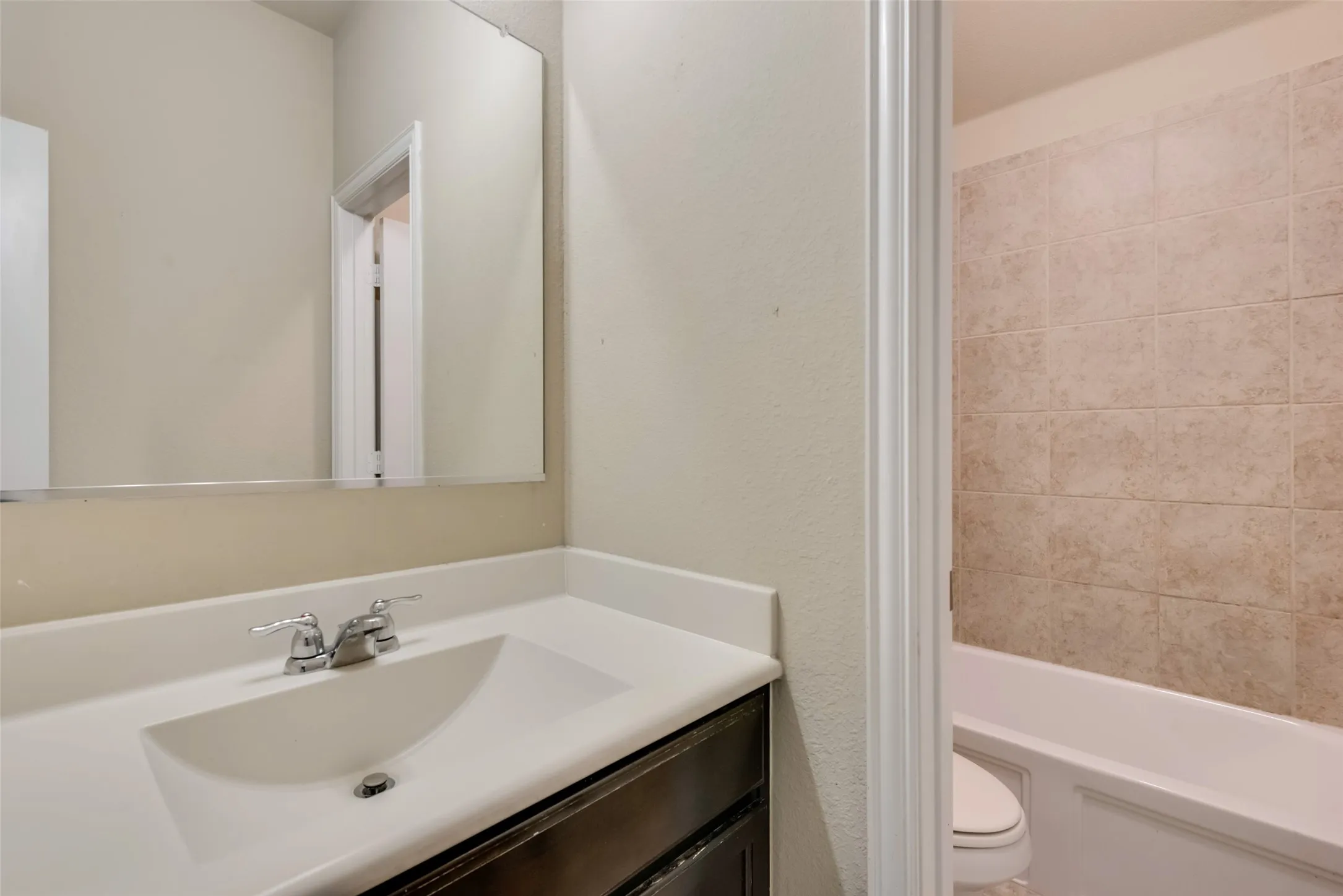 Single Family Residence For Rent in Denton County , 16333 Toledo Bend Court, Prosper, Texas 75078, 3 Bedroom, 4 Bathroom, 2 Garage spaces, 2,424 Sqft, built in 2013, mls#21342456, Real Estate Agent in Prosper, Homes For Rent in Denton county, Homes For Rent in Prosper, Realtor in Prosper Texas, Real Estate Brokerage Independent Realty Texas, Luminita Cordes Realtor