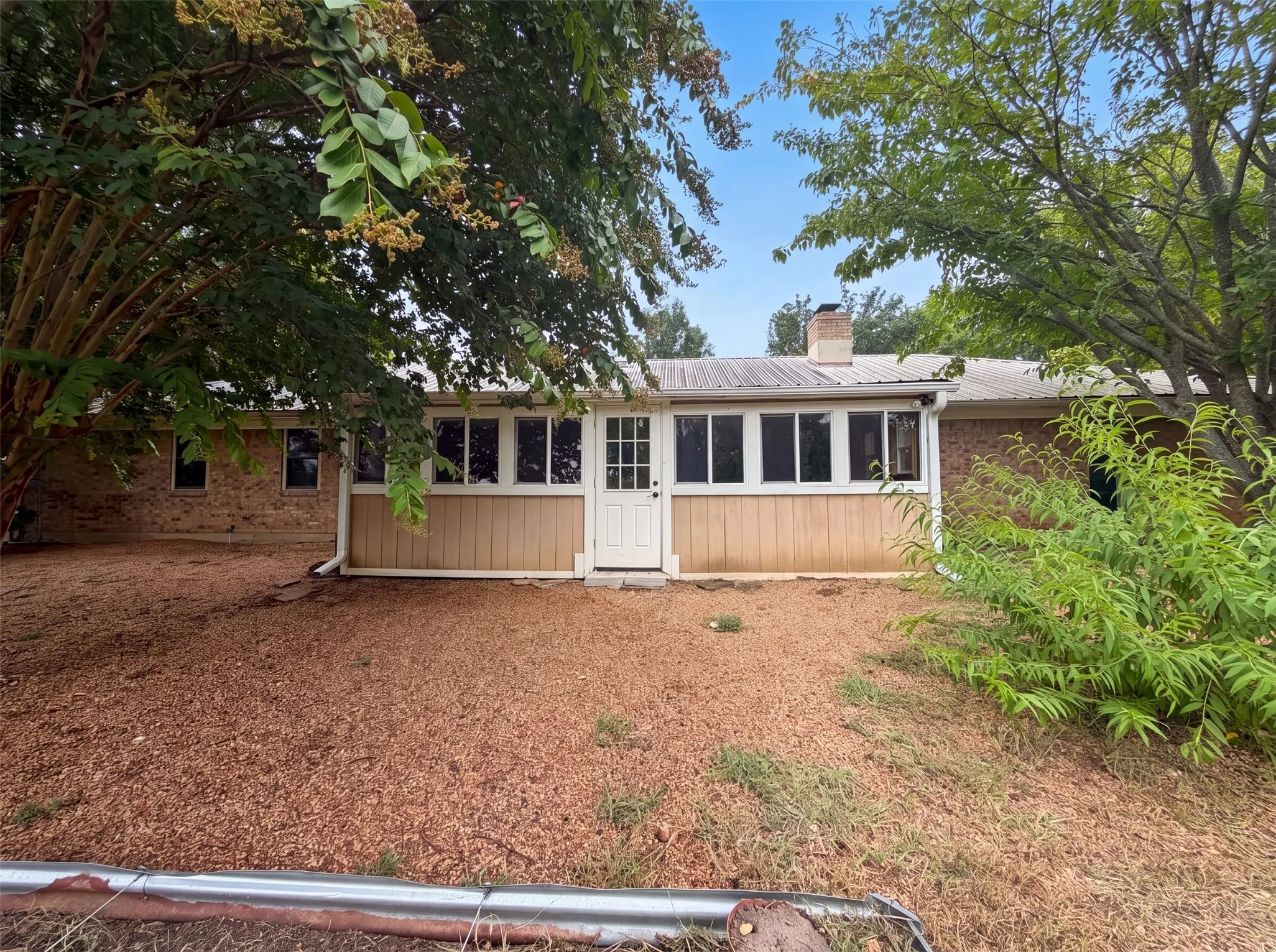 Single Family Residence For Sale in Grayson County , 5204 Camino Dos Lagos Drive, Sherman, Texas 75090, 3 Bedroom, 2 Bathroom, 2 Garage spaces, 1,760 Sqft, built in 1988, mls#21342476, Real Estate Agent in Sherman, Homes For Sale in Grayson county, Homes For Sale in Sherman, Realtor in Sherman Texas, Real Estate Brokerage Independent Realty Texas, Luminita Cordes Realtor