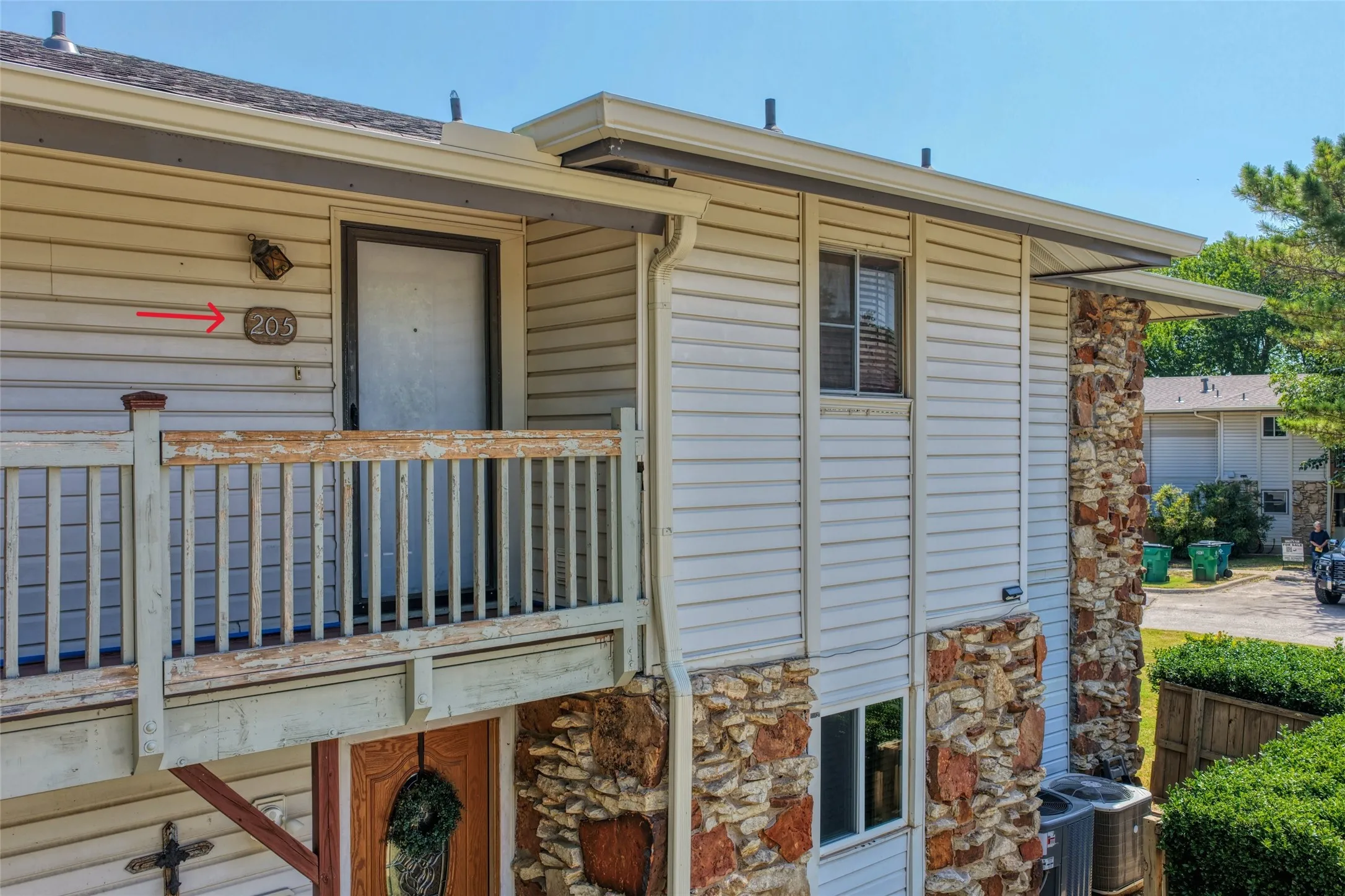 Condominium For Sale in Wise County , 109 Harbor Drive 205, Runaway Bay, Texas 76426, 3 Bedrooms, 2 Bathrooms, Garage spaces, 1,392 Sqft, built in 1967, Price $139,900, mls#21342436, Real Estate Agent in Runaway Bay, Homes For Sale in Wise county, Homes For Sale in Runaway Bay, Realtor in Runaway Bay Texas, Real Estate Brokerage Independent Realty Texas, Luminita Cordes Realtor