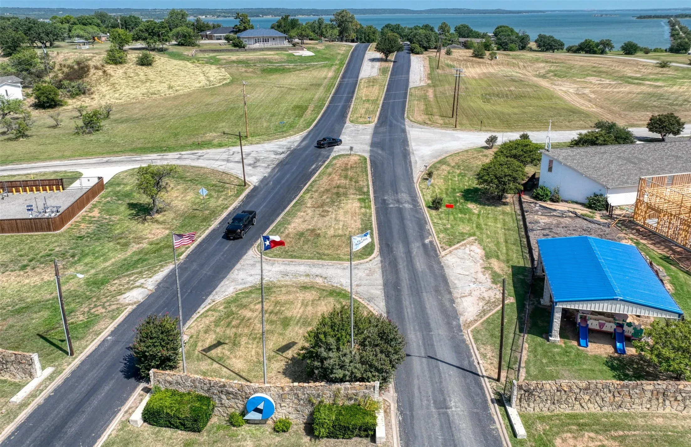 Condominium For Sale in Wise County , 109 Harbor Drive 205, Runaway Bay, Texas 76426, 3 Bedrooms, 2 Bathrooms, Garage spaces, 1,392 Sqft, built in 1967, Price $139,900, mls#21342436, Real Estate Agent in Runaway Bay, Homes For Sale in Wise county, Homes For Sale in Runaway Bay, Realtor in Runaway Bay Texas, Real Estate Brokerage Independent Realty Texas, Luminita Cordes Realtor