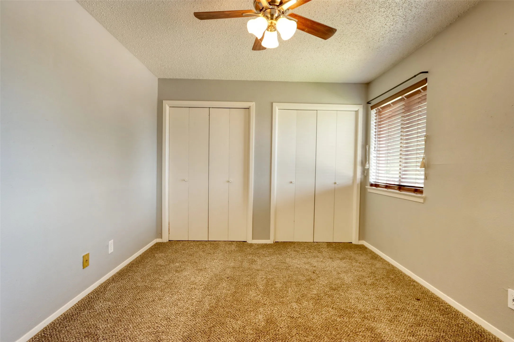 Condominium For Sale in Wise County , 109 Harbor Drive 205, Runaway Bay, Texas 76426, 3 Bedrooms, 2 Bathrooms, Garage spaces, 1,392 Sqft, built in 1967, Price $139,900, mls#21342436, Real Estate Agent in Runaway Bay, Homes For Sale in Wise county, Homes For Sale in Runaway Bay, Realtor in Runaway Bay Texas, Real Estate Brokerage Independent Realty Texas, Luminita Cordes Realtor