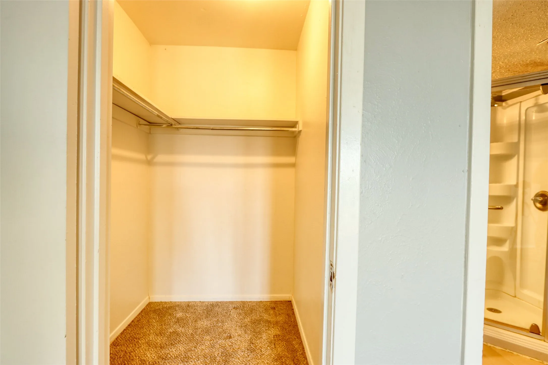 Condominium For Sale in Wise County , 109 Harbor Drive 205, Runaway Bay, Texas 76426, 3 Bedrooms, 2 Bathrooms, Garage spaces, 1,392 Sqft, built in 1967, Price $139,900, mls#21342436, Real Estate Agent in Runaway Bay, Homes For Sale in Wise county, Homes For Sale in Runaway Bay, Realtor in Runaway Bay Texas, Real Estate Brokerage Independent Realty Texas, Luminita Cordes Realtor
