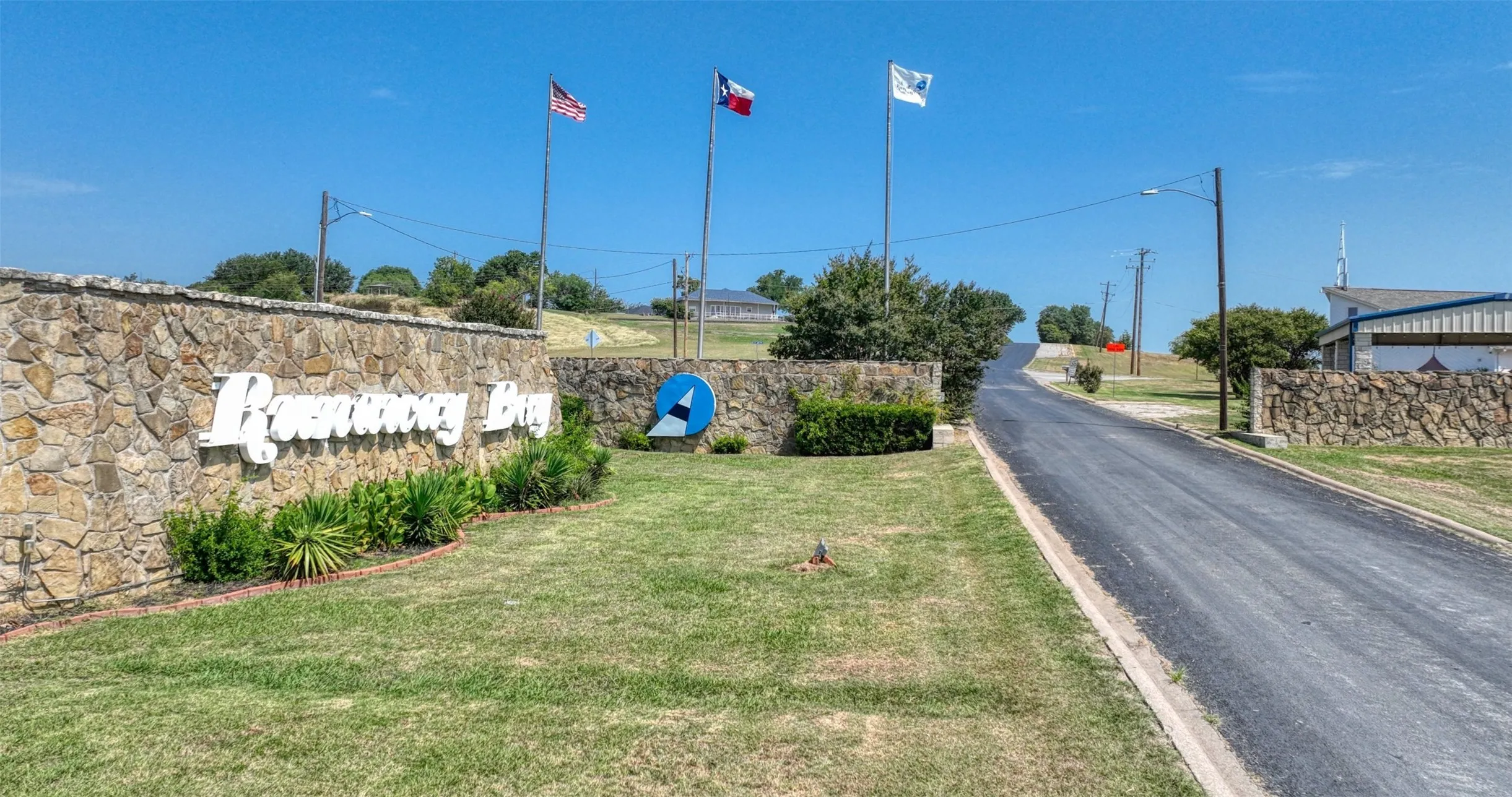 Condominium For Sale in Wise County , 109 Harbor Drive 205, Runaway Bay, Texas 76426, 3 Bedrooms, 2 Bathrooms, Garage spaces, 1,392 Sqft, built in 1967, Price $139,900, mls#21342436, Real Estate Agent in Runaway Bay, Homes For Sale in Wise county, Homes For Sale in Runaway Bay, Realtor in Runaway Bay Texas, Real Estate Brokerage Independent Realty Texas, Luminita Cordes Realtor