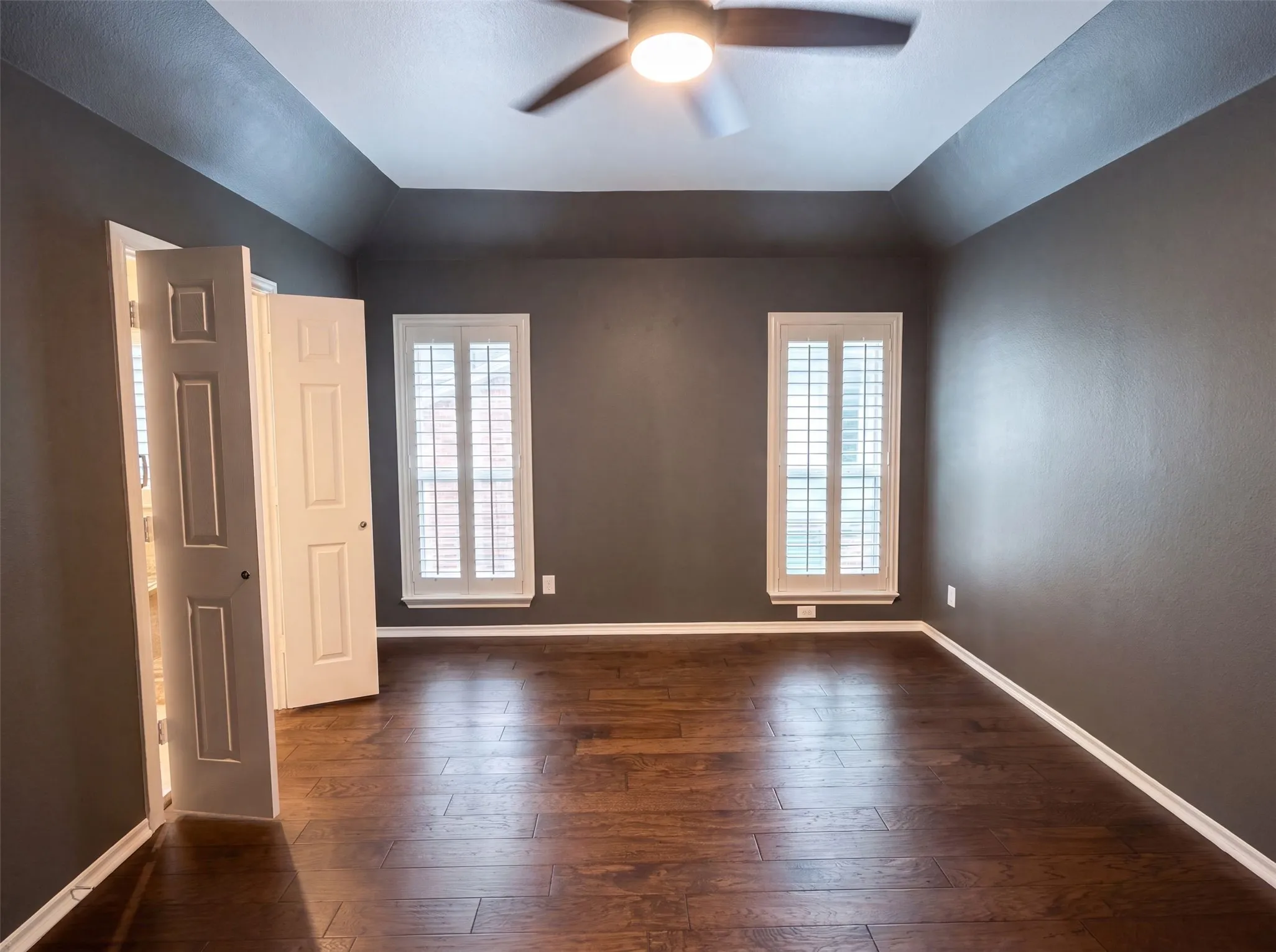 Single Family Residence For Sale in Denton County , 1416 Willow Wood Drive, Carrollton, Texas 75010, 3 Bedroom, 2 Bathroom, 2 Garage spaces, 1,773 Sqft, built in 1995, mls#21342491, Real Estate Agent in Carrollton, Homes For Sale in Denton county, Homes For Sale in Carrollton, Realtor in Carrollton Texas, Real Estate Brokerage Independent Realty Texas, Luminita Cordes Realtor