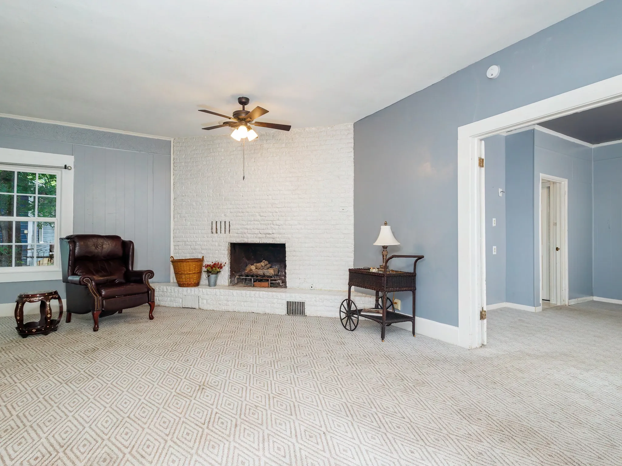 Single Family Residence For Sale in Brown County , 1714 8th Street, Brownwood, Texas 76801, 4 Bedroom, 3 Bathroom, Garage spaces, 2,318 Sqft, built in 1945, mls#21293874, Real Estate Agent in Brownwood, Homes For Sale in Brown county, Homes For Sale in Brownwood, Realtor in Brownwood Texas, Real Estate Brokerage Independent Realty Texas, Luminita Cordes Realtor