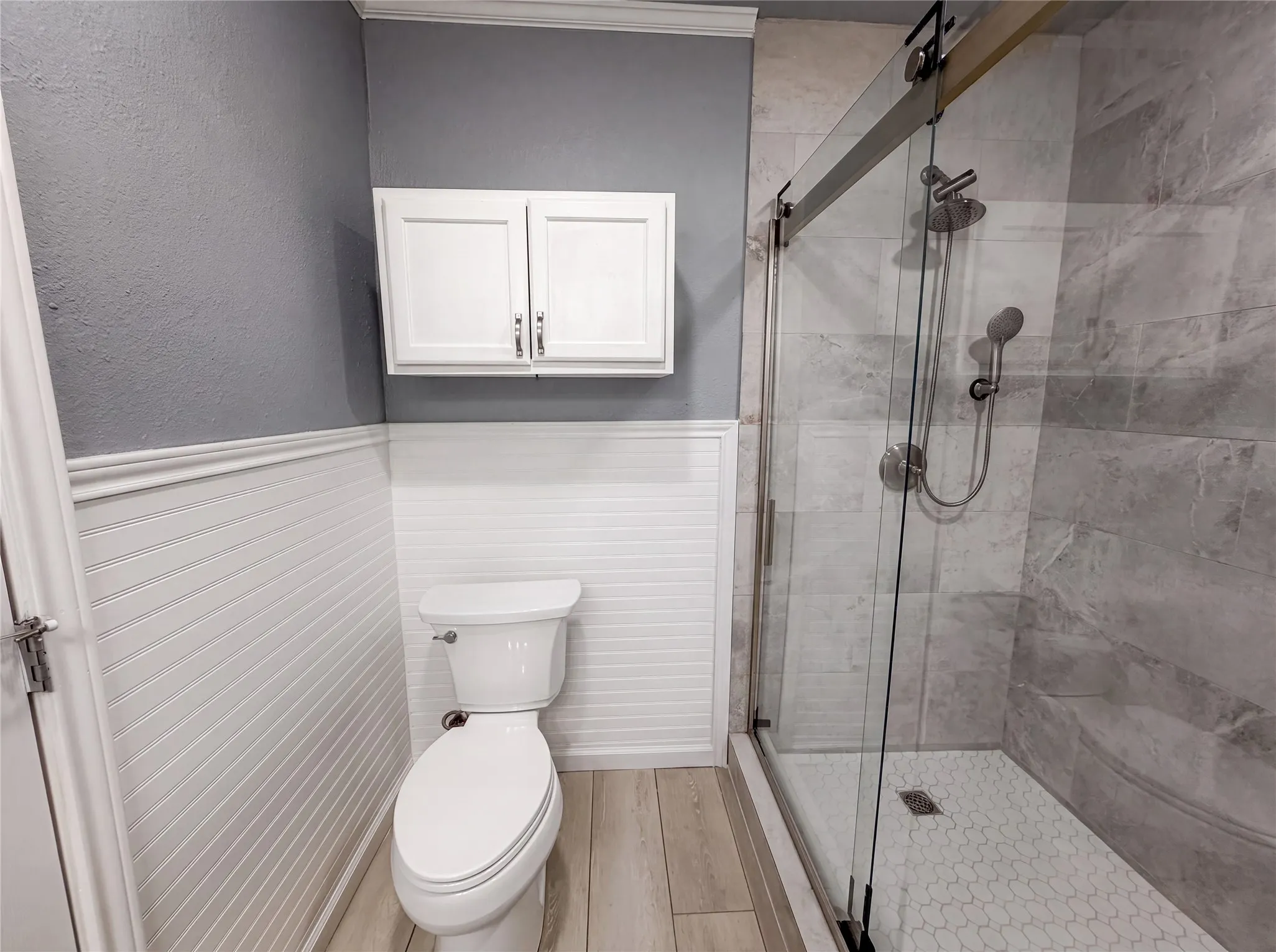 Single Family Residence For Sale in Henderson County , 400 Causeway View, Seven Points, Texas 75143, 3 Bedroom, 2 Bathroom, Garage spaces, 900 Sqft, built in 1980, mls#21342217, Real Estate Agent in Seven Points, Homes For Sale in Henderson county, Homes For Sale in Seven Points, Realtor in Seven Points Texas, Real Estate Brokerage Independent Realty Texas, Luminita Cordes Realtor