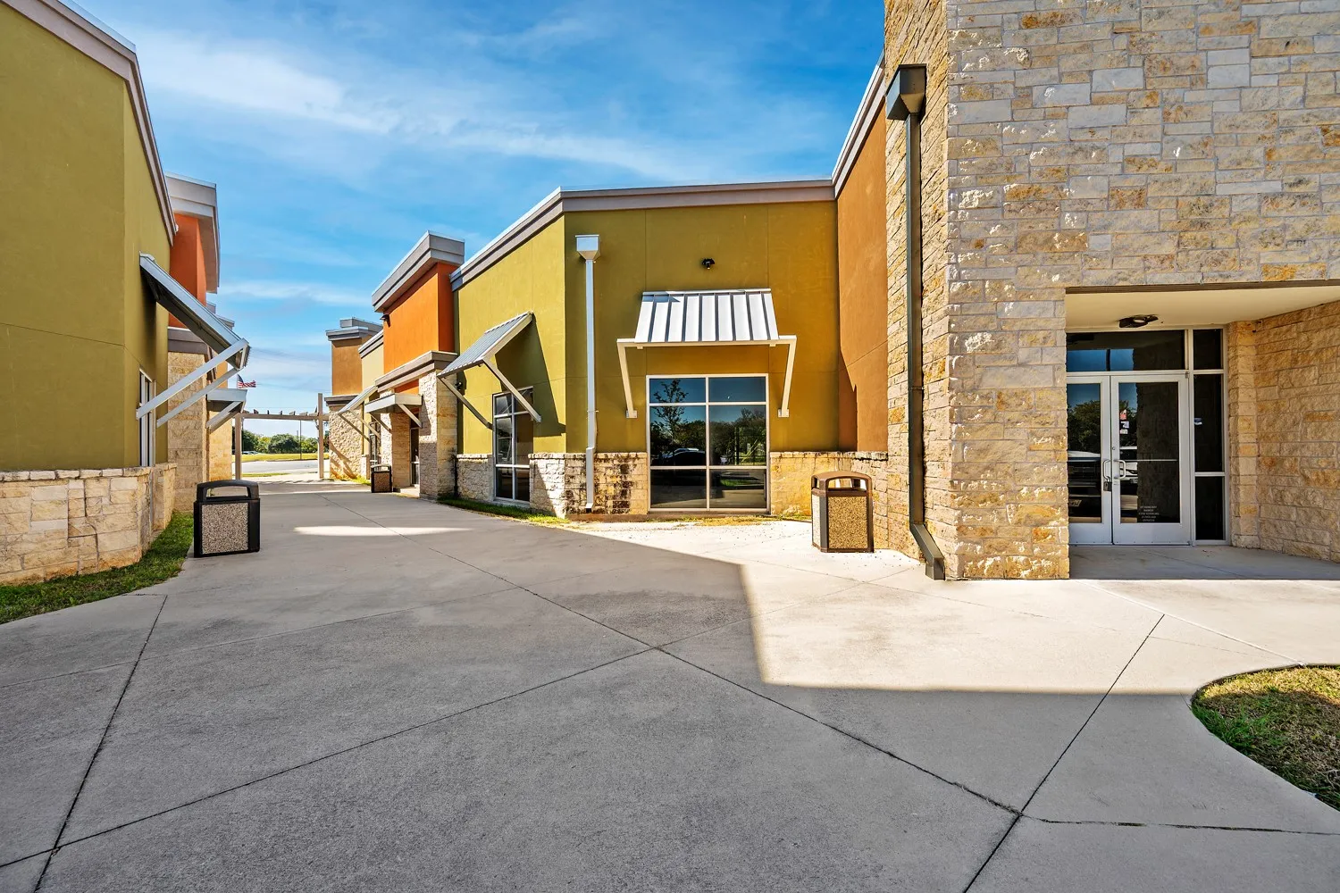 Stone & stucco exterior