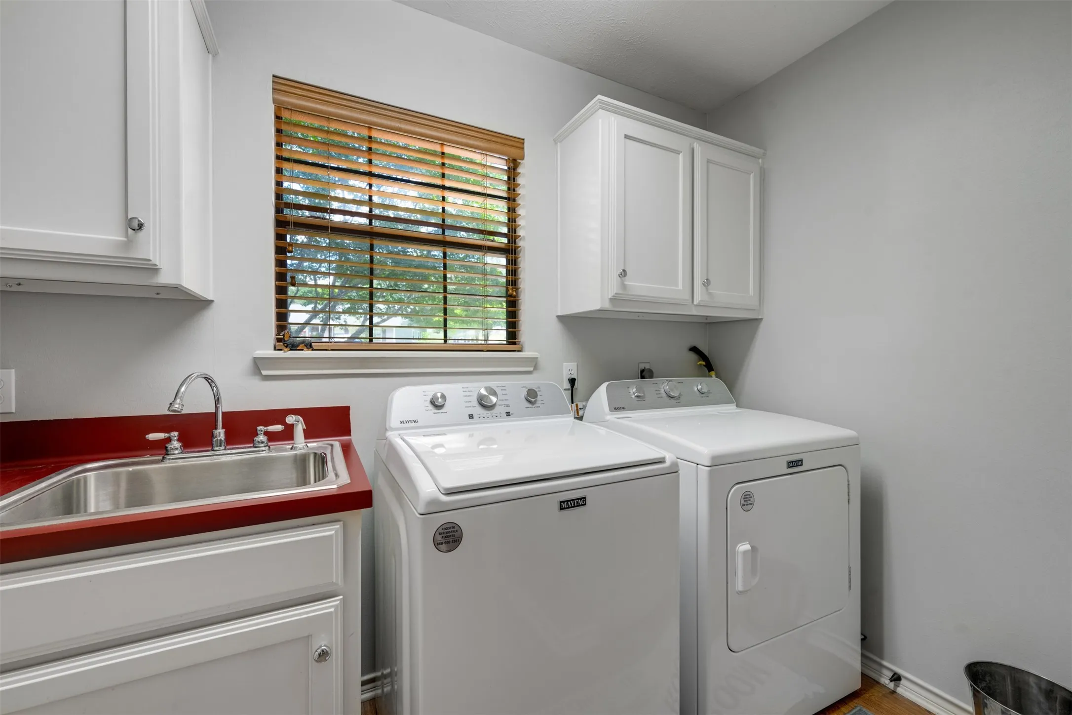 Single Family Residence For Sale in Henderson County , 23258 Edgewater Drive, Frankston, Texas 75763, 3 Bedroom, 2 Bathroom, 2 Garage spaces, 1,924 Sqft, built in 1996, mls#21342514, Real Estate Agent in Frankston, Homes For Sale in Henderson county, Homes For Sale in Frankston, Realtor in Frankston Texas, Real Estate Brokerage Independent Realty Texas, Luminita Cordes Realtor
