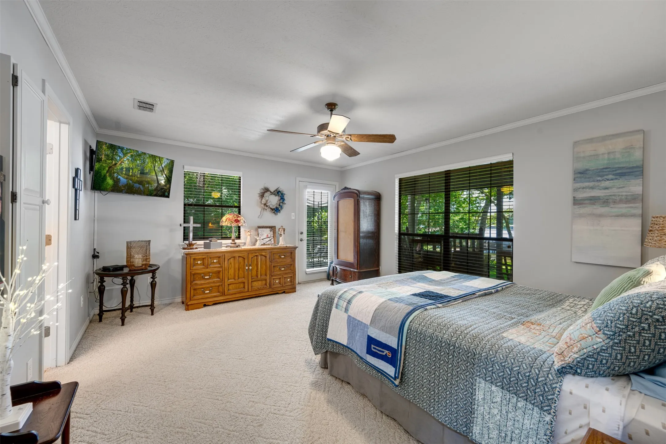 Single Family Residence For Sale in Henderson County , 23258 Edgewater Drive, Frankston, Texas 75763, 3 Bedroom, 2 Bathroom, 2 Garage spaces, 1,924 Sqft, built in 1996, mls#21342514, Real Estate Agent in Frankston, Homes For Sale in Henderson county, Homes For Sale in Frankston, Realtor in Frankston Texas, Real Estate Brokerage Independent Realty Texas, Luminita Cordes Realtor