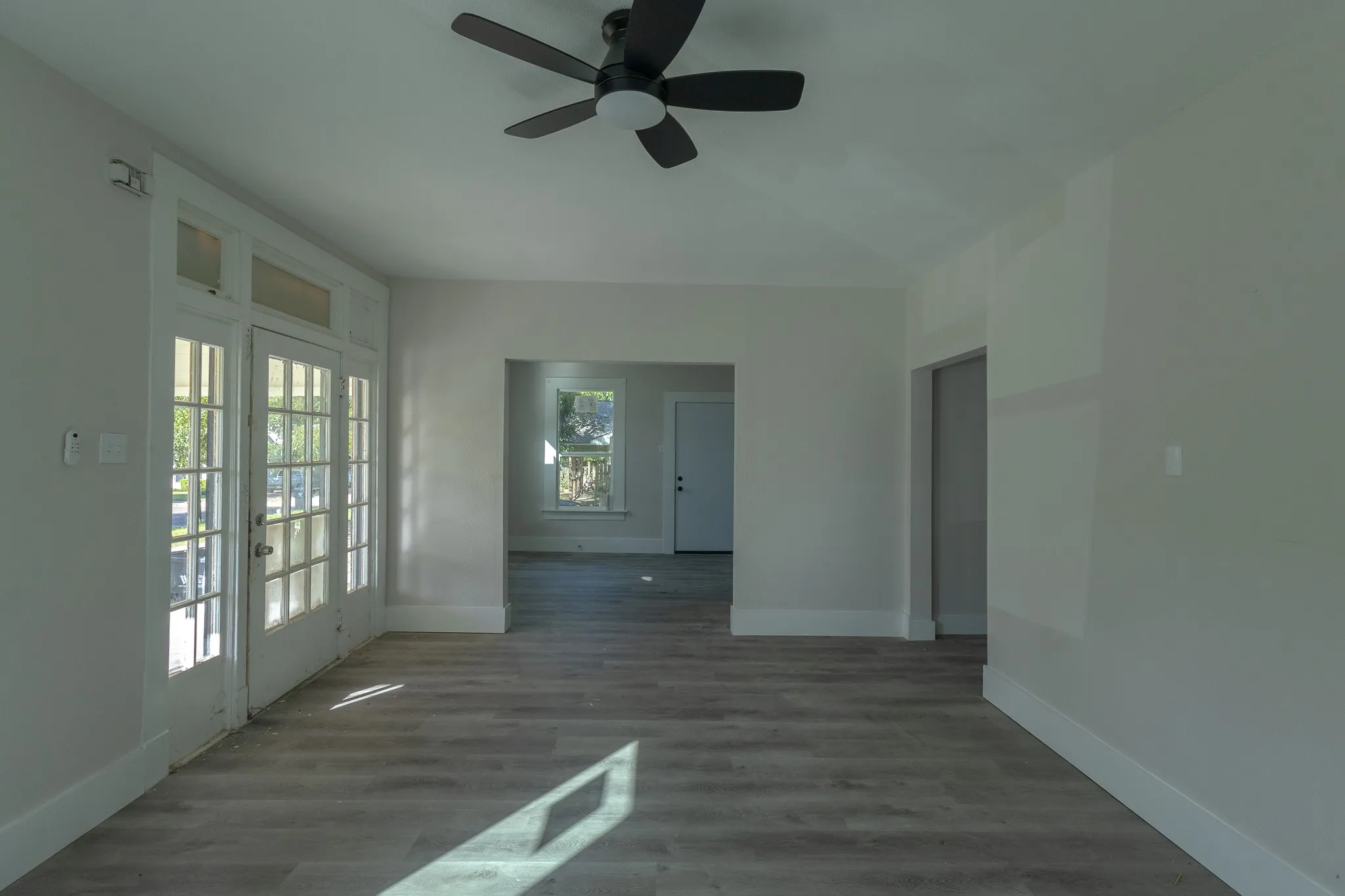 Single Family Residence For Rent in Mc Lennan County , 1702 Ethel Avenue, Waco, Texas 76707, 4 Bedroom, 1 Bathroom, Garage spaces, 1,724 Sqft, built in 1920, mls#21338695, Real Estate Agent in Waco, Homes For Rent in Mc Lennan county, Homes For Rent in Waco, Realtor in Waco Texas, Real Estate Brokerage Independent Realty Texas, Luminita Cordes Realtor