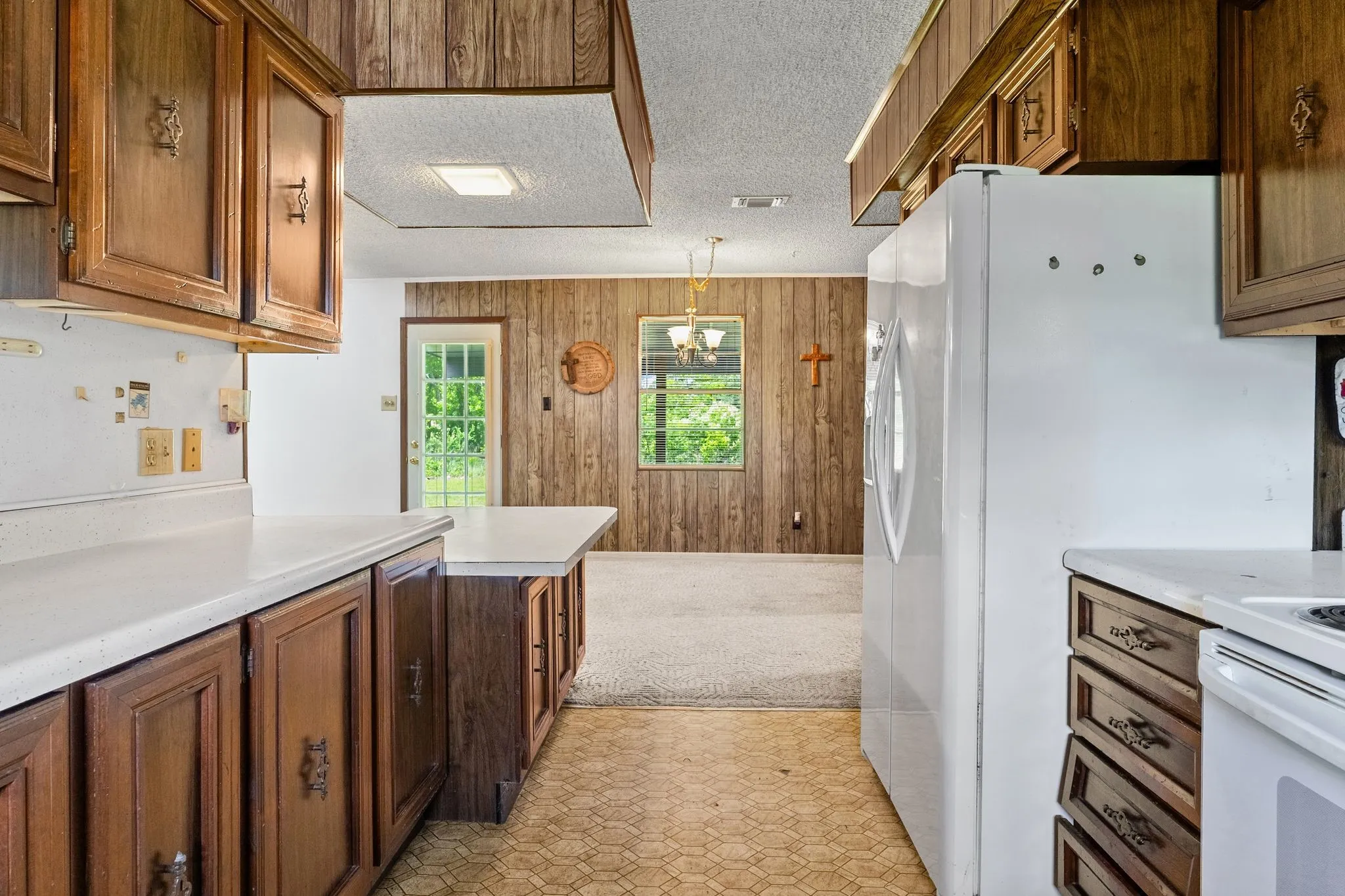 Single Family Residence For Sale in Rains County , 450 RS County Road 4480, Point, Texas 75472, 3 Bedroom, 2 Bathroom, 1 Garage spaces, 945 Sqft, built in 1978, mls#21342522, Real Estate Agent in Point, Homes For Sale in Rains county, Homes For Sale in Point, Realtor in Point Texas, Real Estate Brokerage Independent Realty Texas, Luminita Cordes Realtor